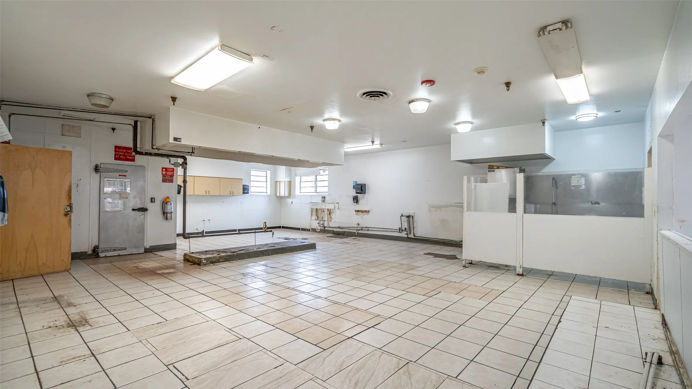 Business For Sale in Tarrant County , 701 S Cherry Lane, White Settlement, Texas 76108, 0, 0, Garage spaces, 0 Sqft, built in 1959, Preowned, mls#20802643, Real Estate Agent in White Settlement, Homes For Sale in Tarrant county, Homes For Sale in White Settlement, Realtor in White Settlement Texas, Real Estate Brokerage Independent Realty Texas, Luminita Cordes Realtor