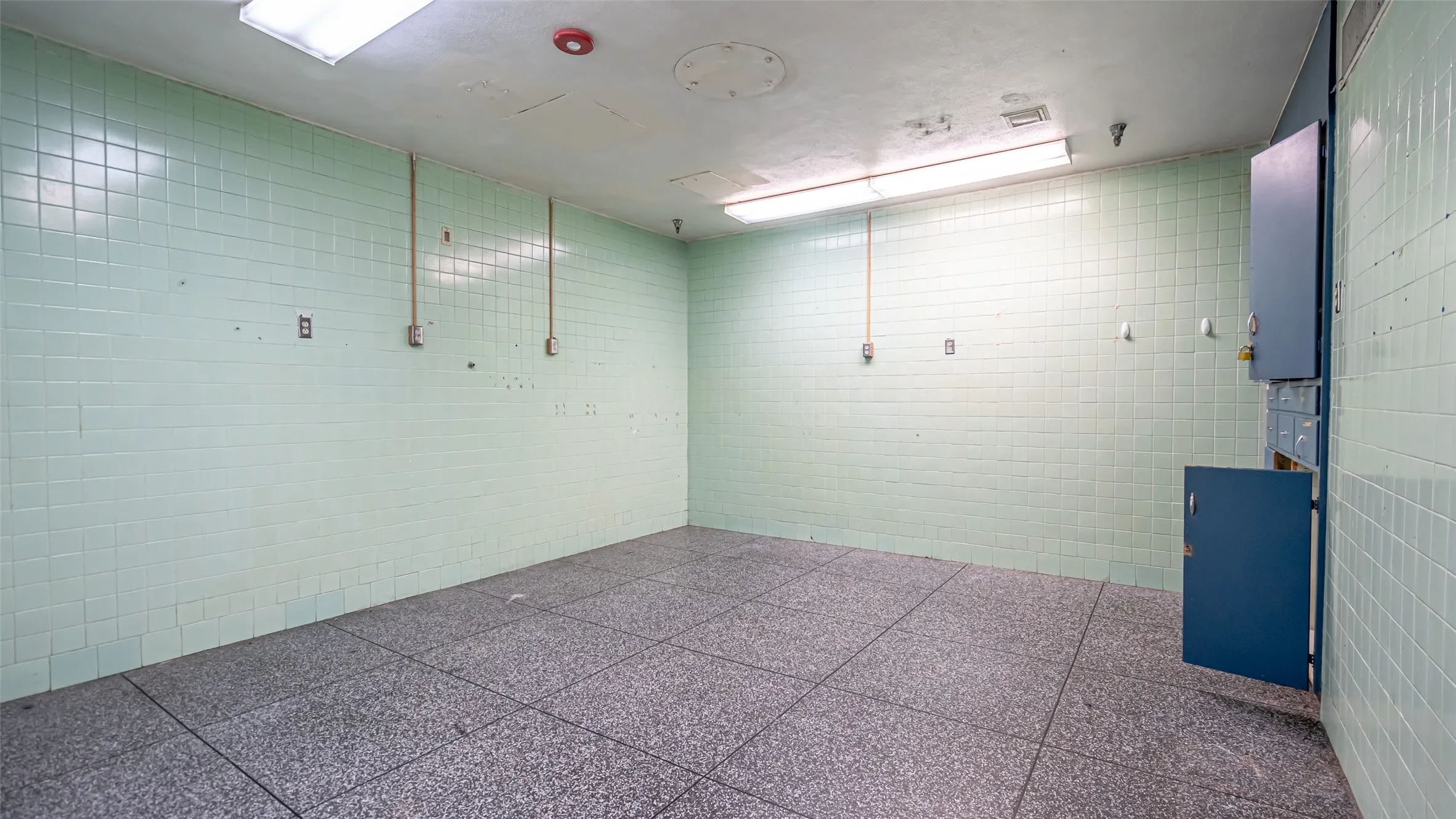 Business For Rent in Tarrant County , 701 S Cherry Lane, White Settlement, Texas 76108, 0, 0, Garage spaces, 0 Sqft, built in 1959, Preowned, mls#20802646, Real Estate Agent in White Settlement, Homes For Rent in Tarrant county, Homes For Rent in White Settlement, Realtor in White Settlement Texas, Real Estate Brokerage Independent Realty Texas, Luminita Cordes Realtor