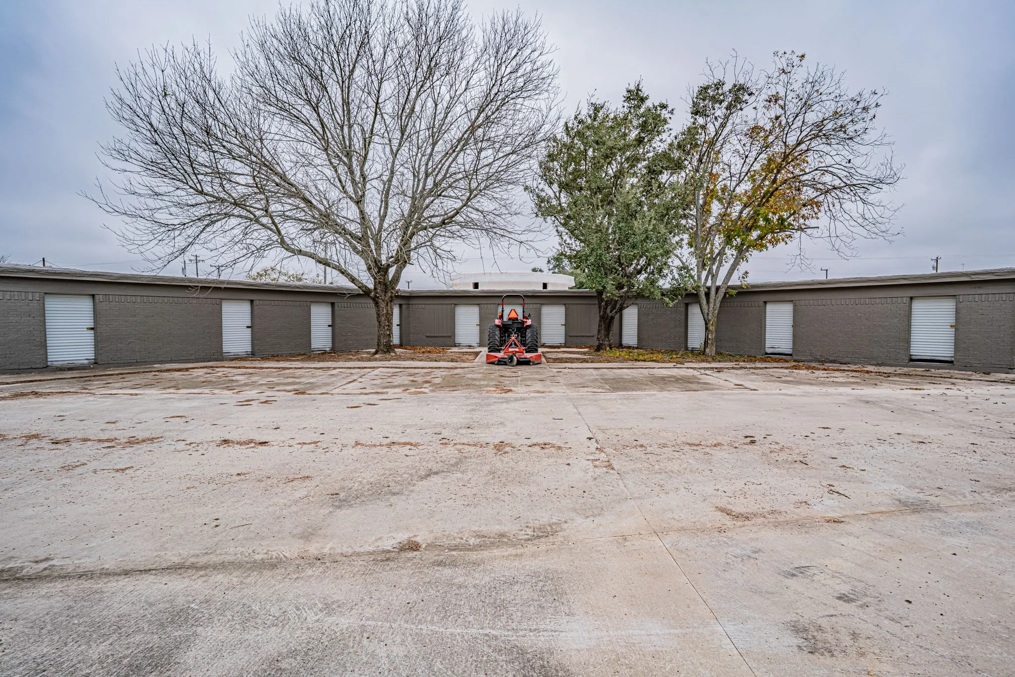 Business For Sale in Erath County , 715 Sheehan, Dublin, Texas 76446, 0, 0, Garage spaces, 22,486 Sqft, built in 1980, Preowned, Price $400,000, mls#20802996, Real Estate Agent in Dublin, Homes For Sale in Erath county, Homes For Sale in Dublin, Realtor in Dublin Texas, Real Estate Brokerage Independent Realty Texas, Luminita Cordes Realtor