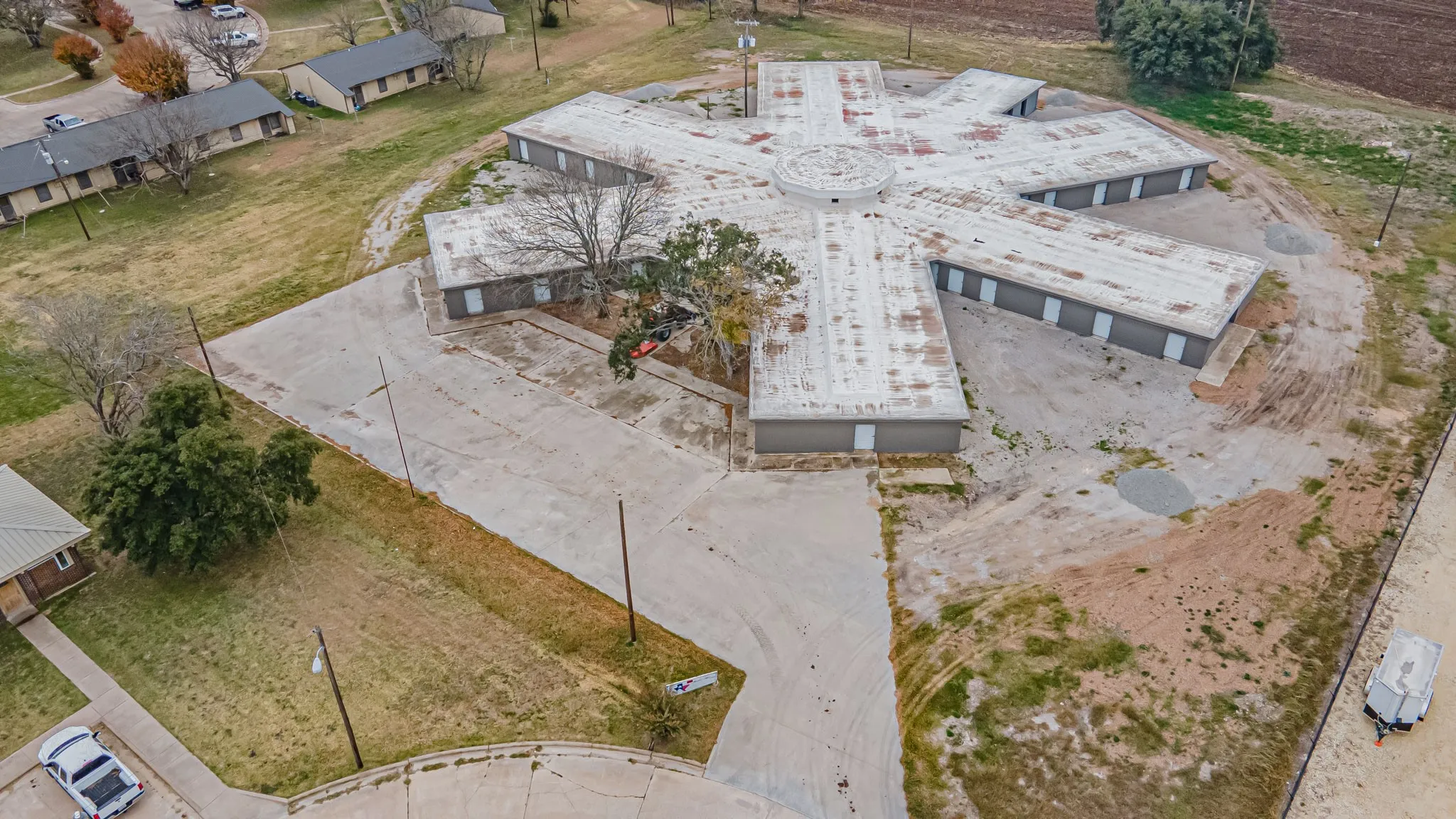 Business For Sale in Erath County , 715 Sheehan, Dublin, Texas 76446, 0, 0, Garage spaces, 22,486 Sqft, built in 1980, Preowned, Price $400,000, mls#20802996, Real Estate Agent in Dublin, Homes For Sale in Erath county, Homes For Sale in Dublin, Realtor in Dublin Texas, Real Estate Brokerage Independent Realty Texas, Luminita Cordes Realtor