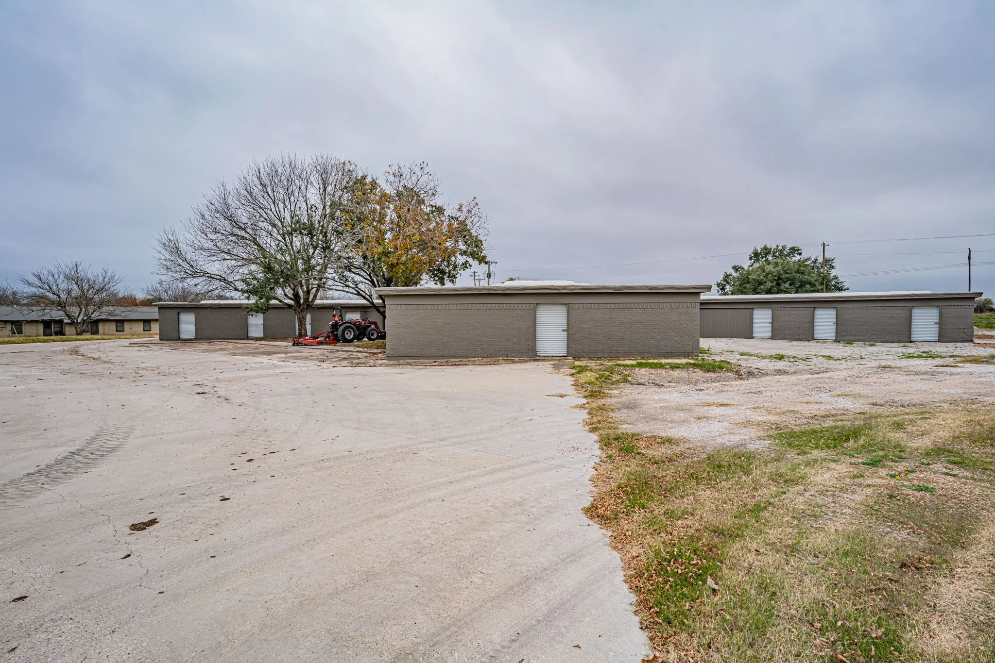Business For Sale in Erath County , 715 Sheehan, Dublin, Texas 76446, 0, 0, Garage spaces, 22,486 Sqft, built in 1980, Preowned, Price $400,000, mls#20802996, Real Estate Agent in Dublin, Homes For Sale in Erath county, Homes For Sale in Dublin, Realtor in Dublin Texas, Real Estate Brokerage Independent Realty Texas, Luminita Cordes Realtor
