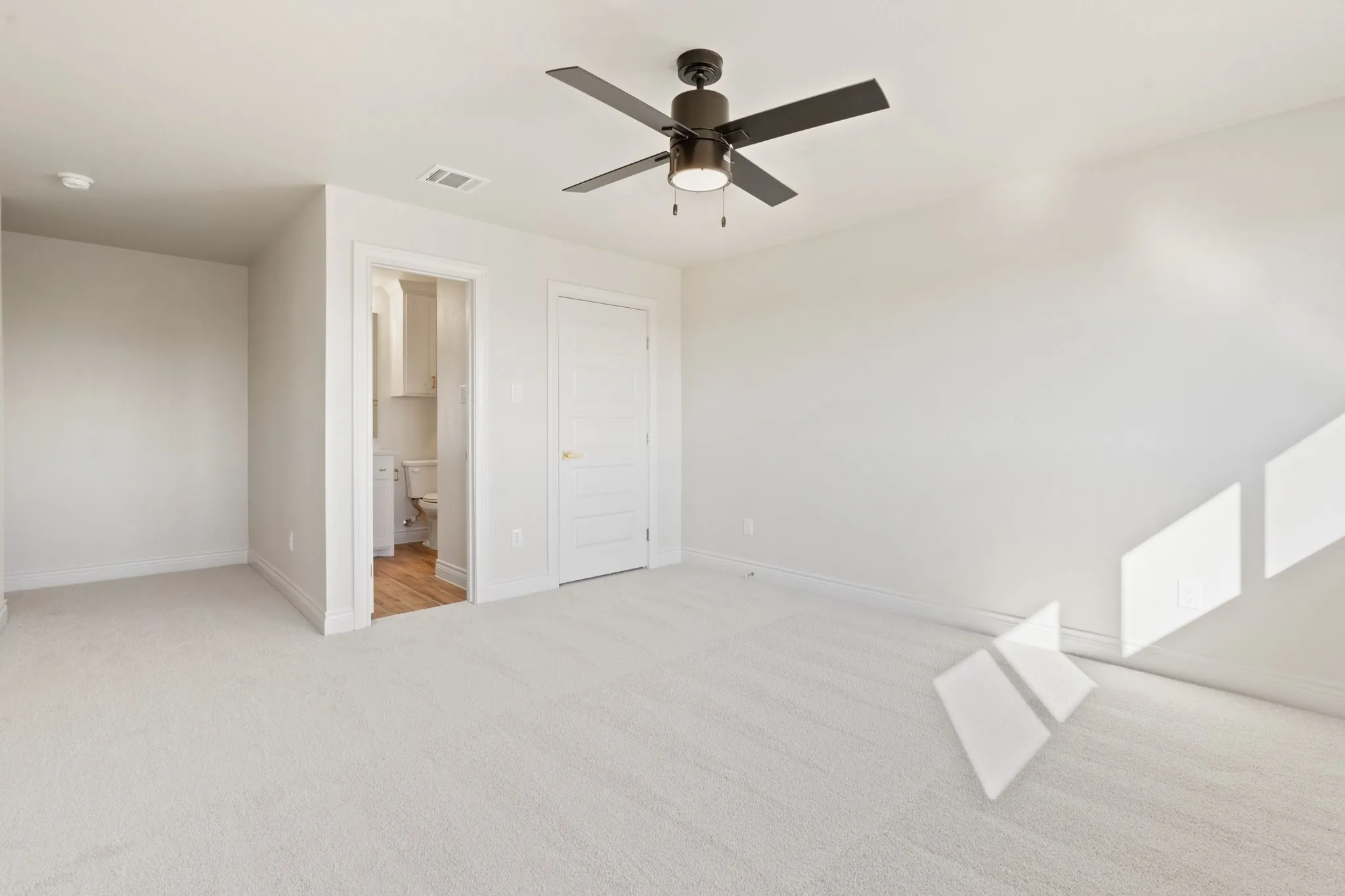 Upstairs Bonus Room, Closet & Full Bathroom! So many Possibilities here; Man Cave, Craft Room, Office, Older Kid, Guest or maybe a Workout room.