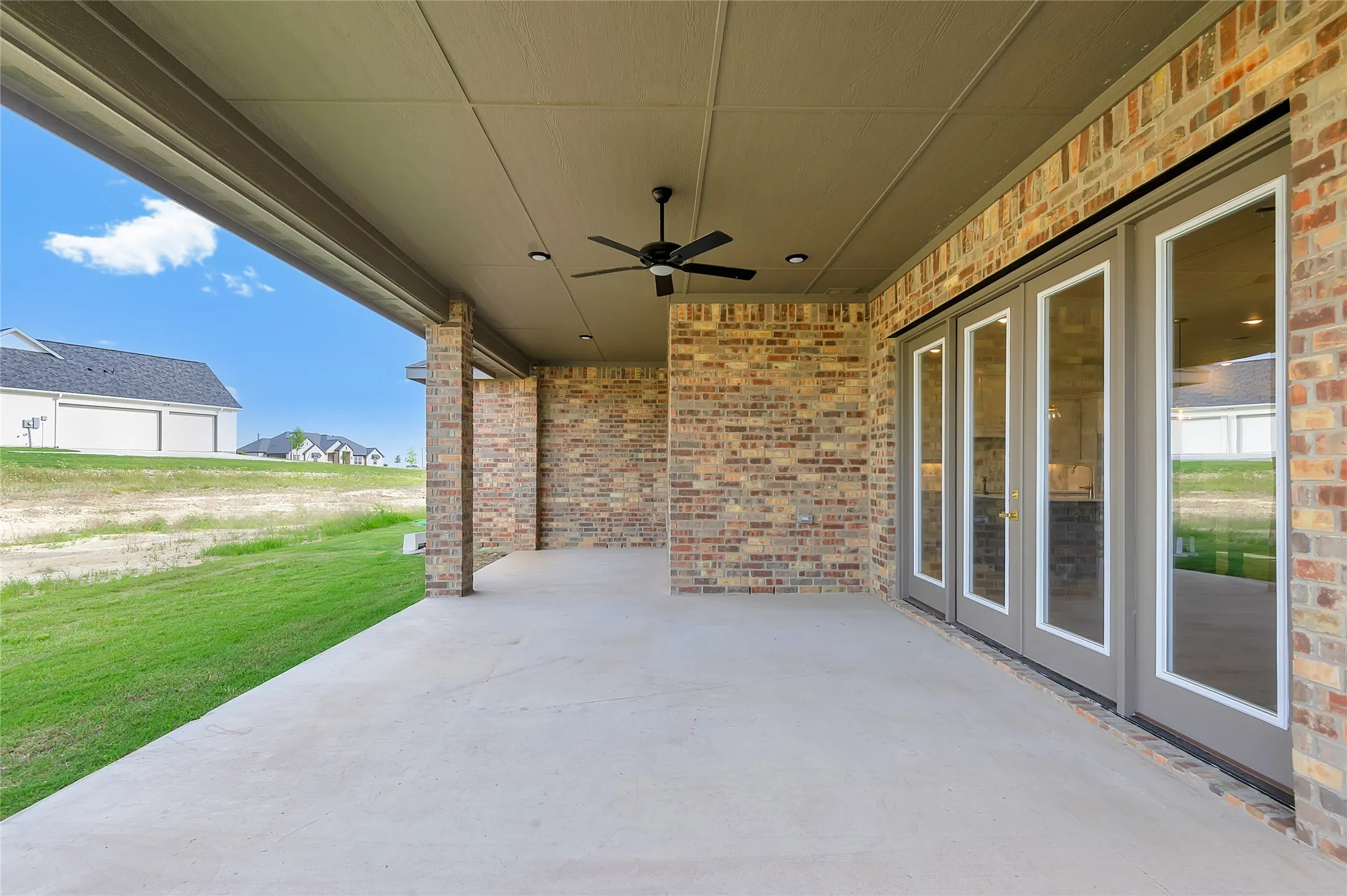 Single Family Residence For Sale in Parker County , 412 COLLUM View, Azle, Texas 76020, 5 Bedroom, 4 Bathroom, 3 Garage spaces, 2,809 Sqft, built in 2024, New Construction - Complete, mls#20803167, Real Estate Agent in Azle, Homes For Sale in Parker county, Homes For Sale in Azle, Realtor in Azle Texas, Real Estate Brokerage Independent Realty Texas, Luminita Cordes Realtor