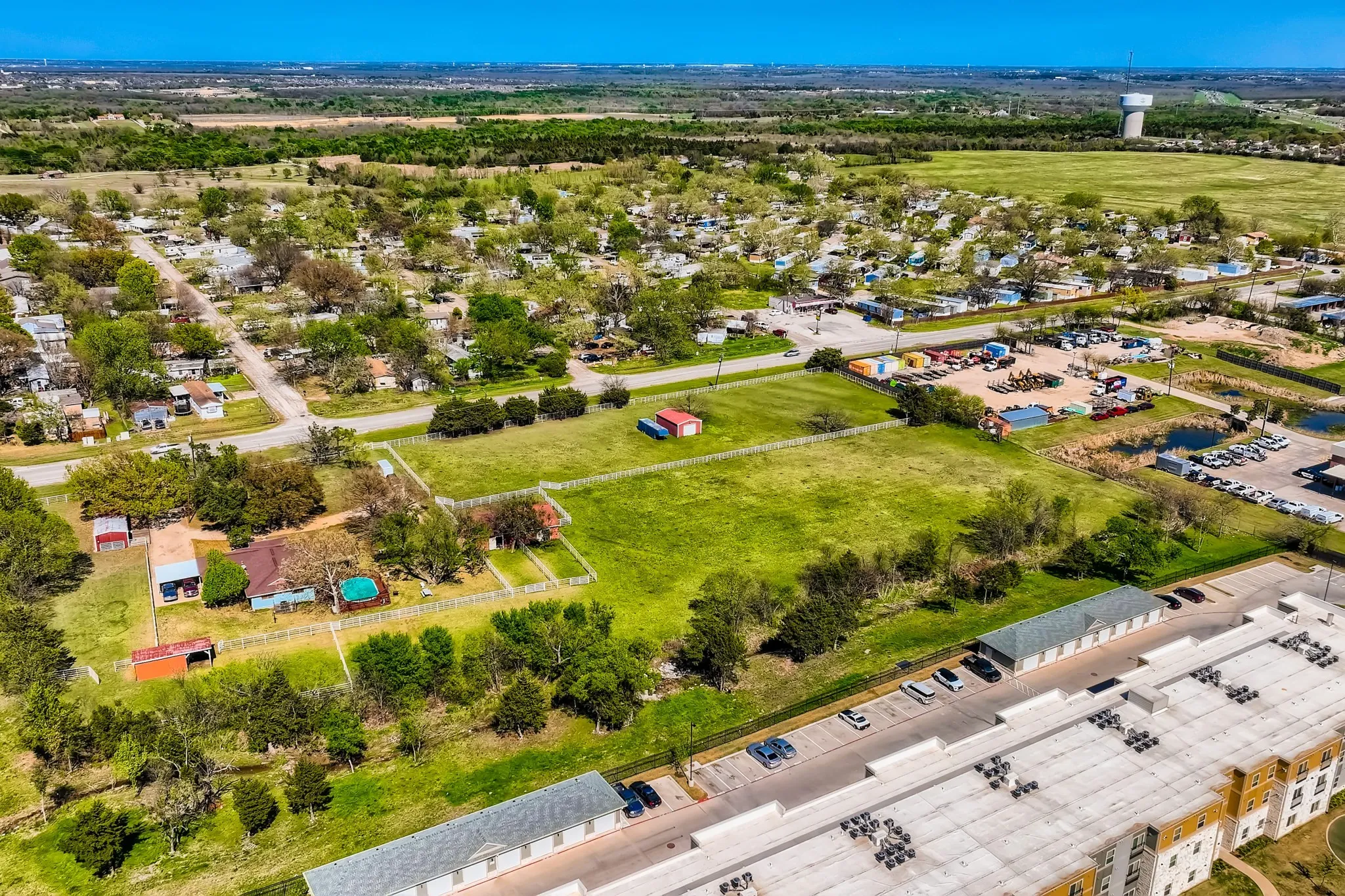 Birds eye view of property