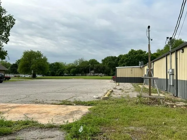Office For Sale in Grayson County , 228 W Grand Street, Whitewright, Texas 75491, 0, 0, Garage spaces, 0 Sqft, built in 1959, Preowned, mls#20808053, Real Estate Agent in Whitewright, Homes For Sale in Grayson county, Homes For Sale in Whitewright, Realtor in Whitewright Texas, Real Estate Brokerage Independent Realty Texas, Luminita Cordes Realtor