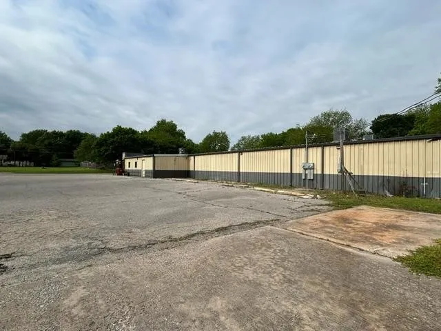 Office For Sale in Grayson County , 228 W Grand Street, Whitewright, Texas 75491, 0, 0, Garage spaces, 0 Sqft, built in 1959, Preowned, mls#20808053, Real Estate Agent in Whitewright, Homes For Sale in Grayson county, Homes For Sale in Whitewright, Realtor in Whitewright Texas, Real Estate Brokerage Independent Realty Texas, Luminita Cordes Realtor