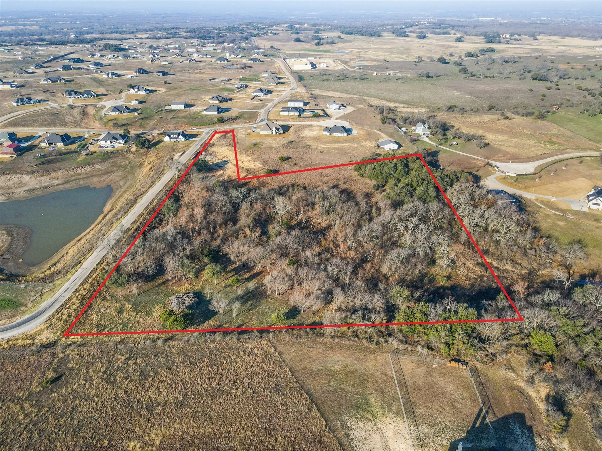 Established newer construction acreage homesites in the area.
