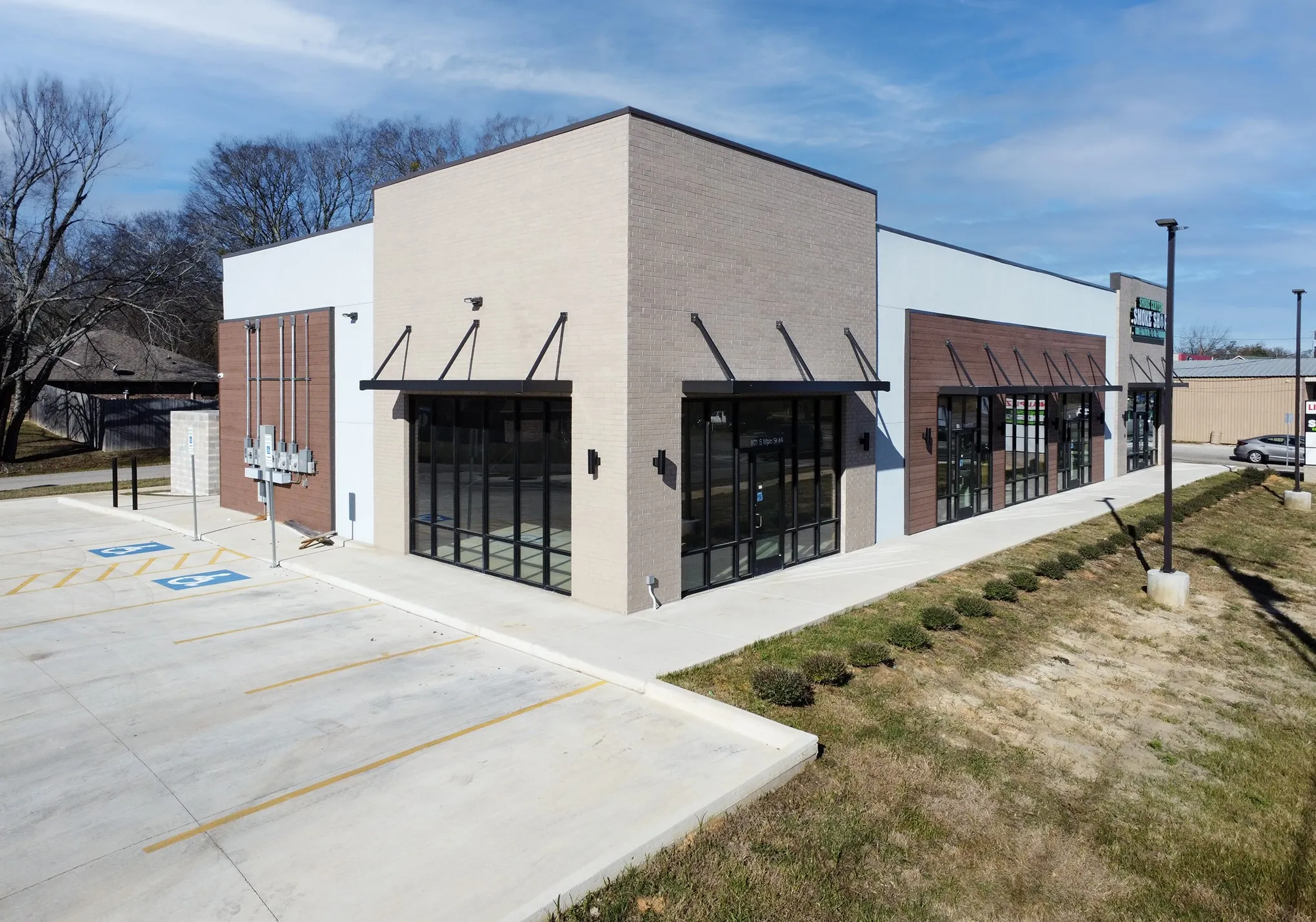 Retail For Rent in Smith County , 801 S Main Street, Lindale, Texas 75771, 0, 0, Garage spaces, 0 Sqft, built in 2023, New Construction - Complete, Price $1,690, mls#20810962, Real Estate Agent in Lindale, Homes For Rent in Smith county, Homes For Rent in Lindale, Realtor in Lindale Texas, Real Estate Brokerage Independent Realty Texas, Luminita Cordes Realtor