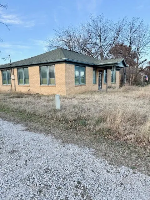 Office For Sale in Eastland County , 211 Austin Street, Ranger, Texas 76470, 0, 0, Garage spaces, 0 Sqft, built in 1980, Preowned, mls#20810970, Real Estate Agent in Ranger, Homes For Sale in Eastland county, Homes For Sale in Ranger, Realtor in Ranger Texas, Real Estate Brokerage Independent Realty Texas, Luminita Cordes Realtor