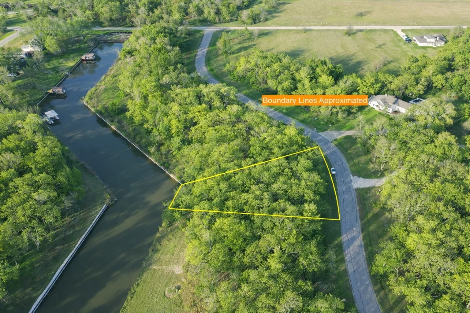 Unimproved Land For Sale in Navarro County , 442 Waters Edge Drive, Corsicana, Texas 75109, 0, 0, Garage spaces, 0 Sqft, built in 0, Price $94,900, mls#20810887, Real Estate Agent in Corsicana, Homes For Sale in Navarro county, Homes For Sale in Corsicana, Realtor in Corsicana Texas, Real Estate Brokerage Independent Realty Texas, Luminita Cordes Realtor