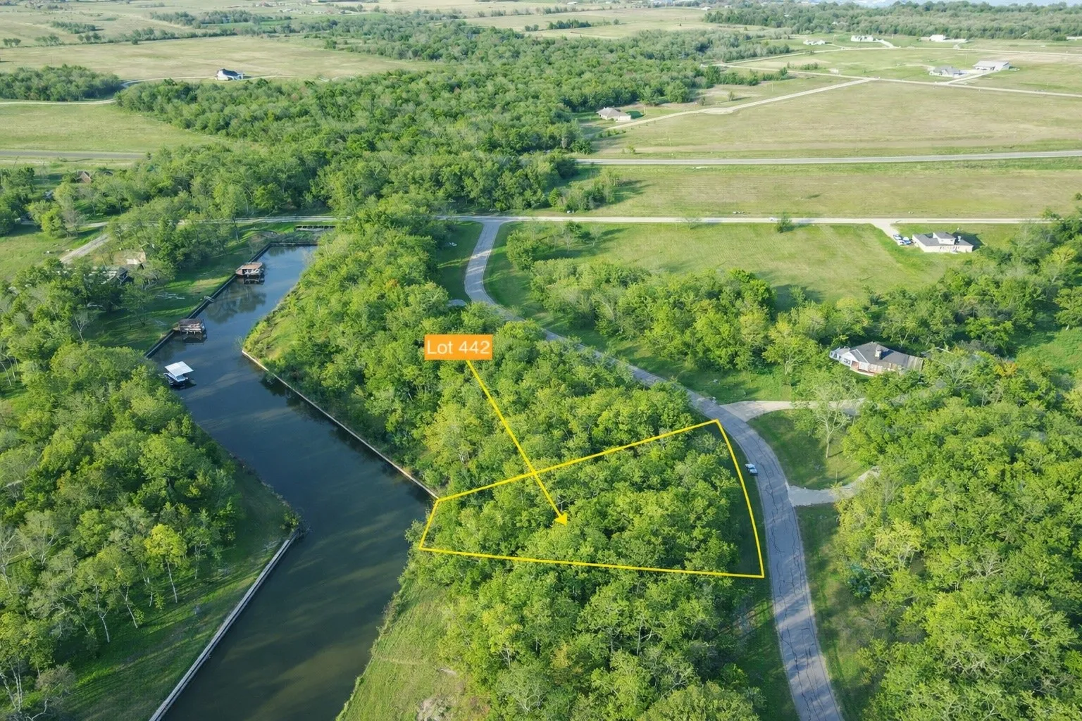 Unimproved Land For Sale in Navarro County , 442 Waters Edge Drive, Corsicana, Texas 75109, 0, 0, Garage spaces, 0 Sqft, built in 0, Price $94,900, mls#20810887, Real Estate Agent in Corsicana, Homes For Sale in Navarro county, Homes For Sale in Corsicana, Realtor in Corsicana Texas, Real Estate Brokerage Independent Realty Texas, Luminita Cordes Realtor