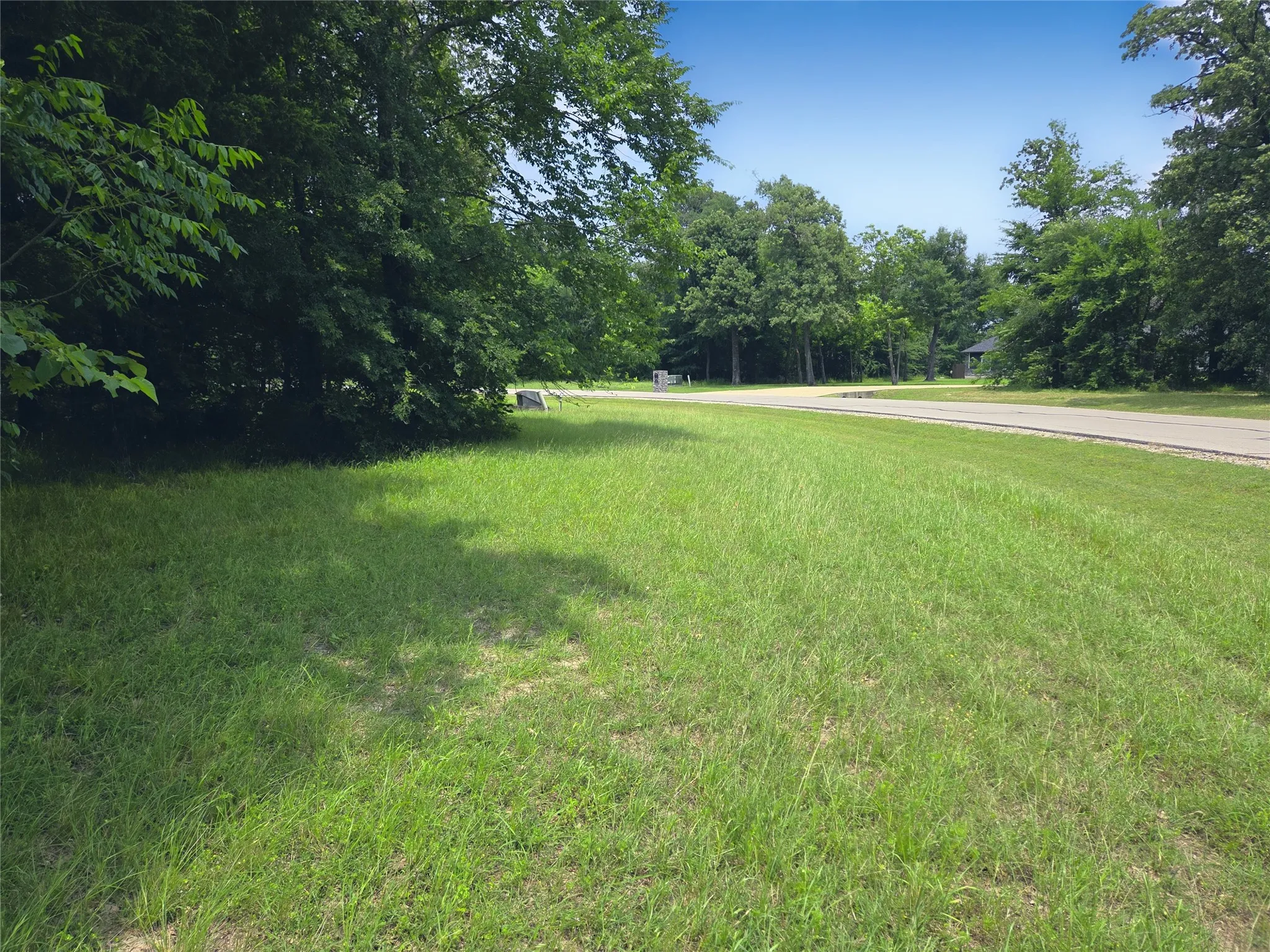 Unimproved Land For Sale in Navarro County , 442 Waters Edge Drive, Corsicana, Texas 75109, 0, 0, Garage spaces, 0 Sqft, built in 0, Price $94,900, mls#20810887, Real Estate Agent in Corsicana, Homes For Sale in Navarro county, Homes For Sale in Corsicana, Realtor in Corsicana Texas, Real Estate Brokerage Independent Realty Texas, Luminita Cordes Realtor