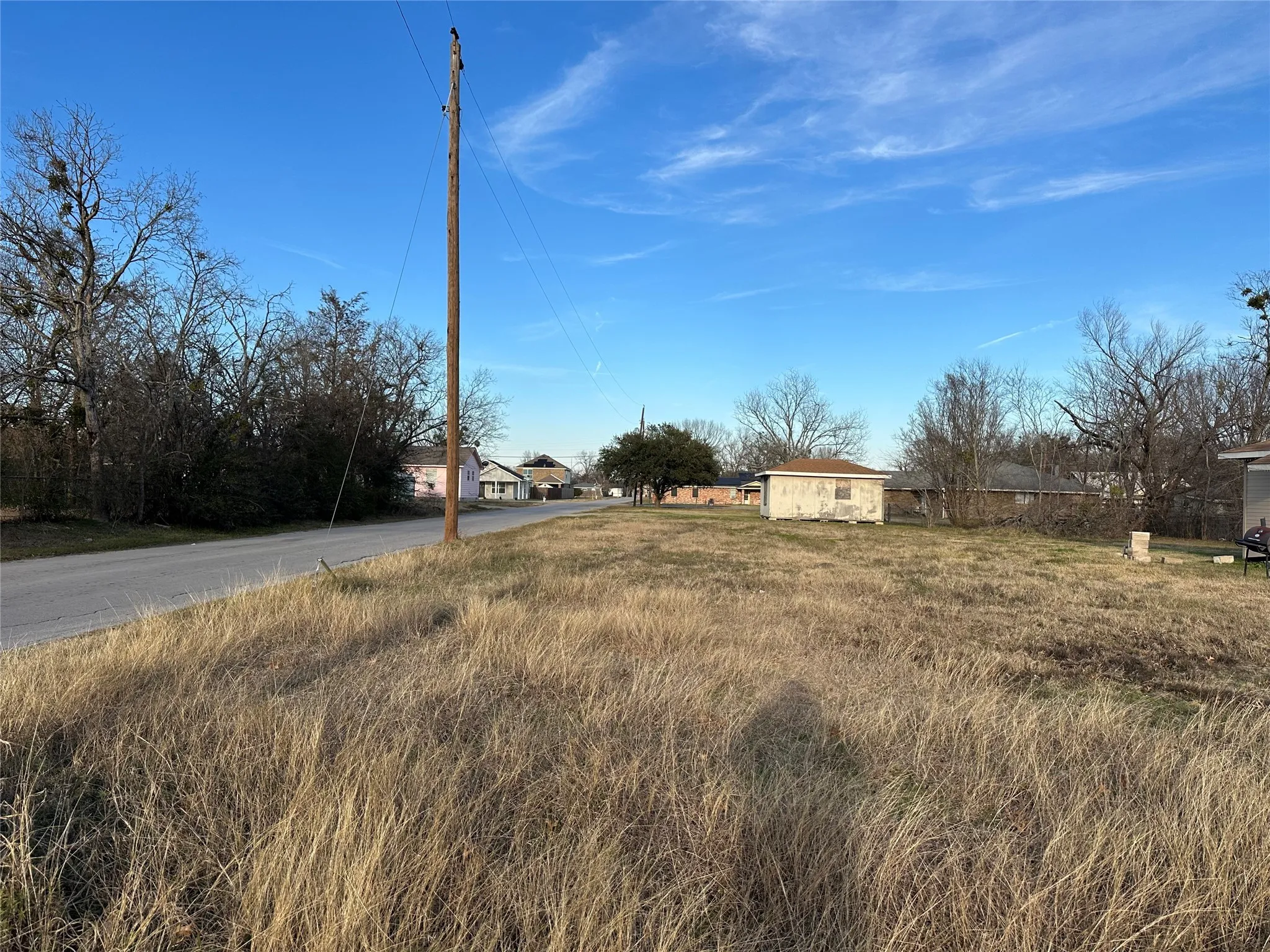 Unimproved Land For Sale in Kaufman County , 405 College Md Road, Terrell, Texas 75160, 0, 0, Garage spaces, 0 Sqft, built in 0, Price $55,000, mls#20812713, Real Estate Agent in Terrell, Homes For Sale in Kaufman county, Homes For Sale in Terrell, Realtor in Terrell Texas, Real Estate Brokerage Independent Realty Texas, Luminita Cordes Realtor