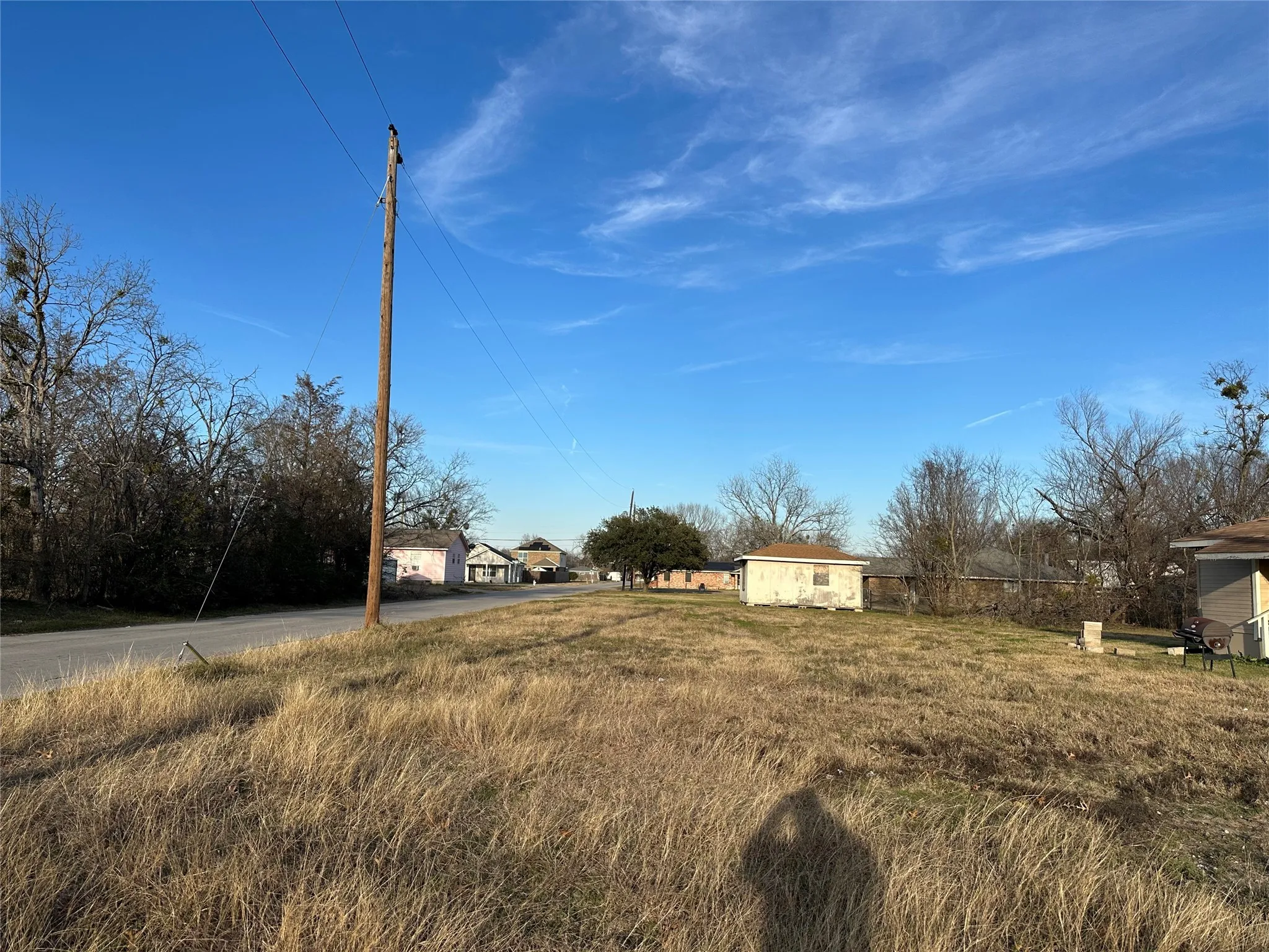 Unimproved Land For Sale in Kaufman County , 405 College Md Road, Terrell, Texas 75160, 0, 0, Garage spaces, 0 Sqft, built in 0, Price $55,000, mls#20812713, Real Estate Agent in Terrell, Homes For Sale in Kaufman county, Homes For Sale in Terrell, Realtor in Terrell Texas, Real Estate Brokerage Independent Realty Texas, Luminita Cordes Realtor