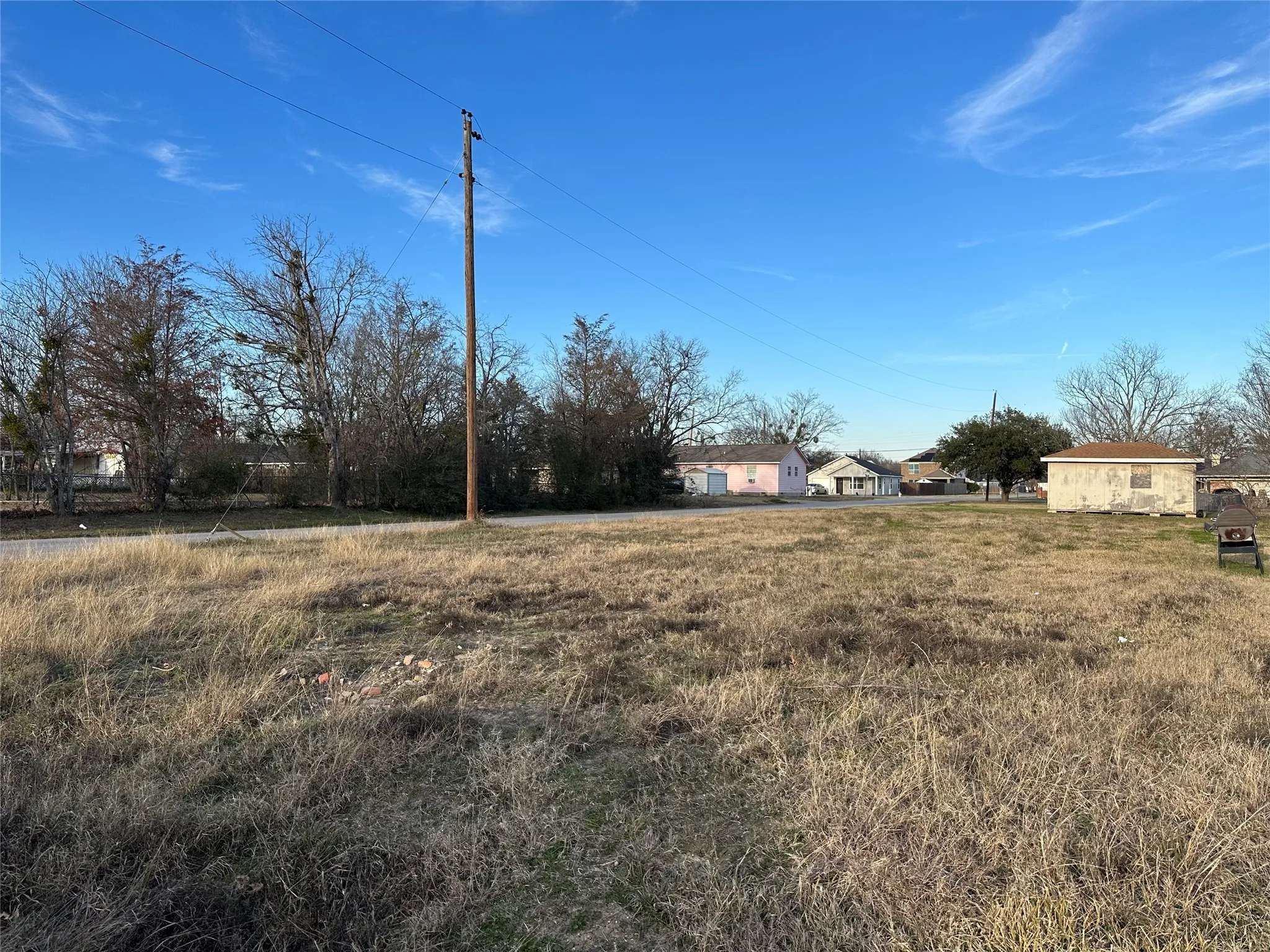 Unimproved Land For Sale in Kaufman County , 405 College Md Road, Terrell, Texas 75160, 0, 0, Garage spaces, 0 Sqft, built in 0, Price $55,000, mls#20812713, Real Estate Agent in Terrell, Homes For Sale in Kaufman county, Homes For Sale in Terrell, Realtor in Terrell Texas, Real Estate Brokerage Independent Realty Texas, Luminita Cordes Realtor