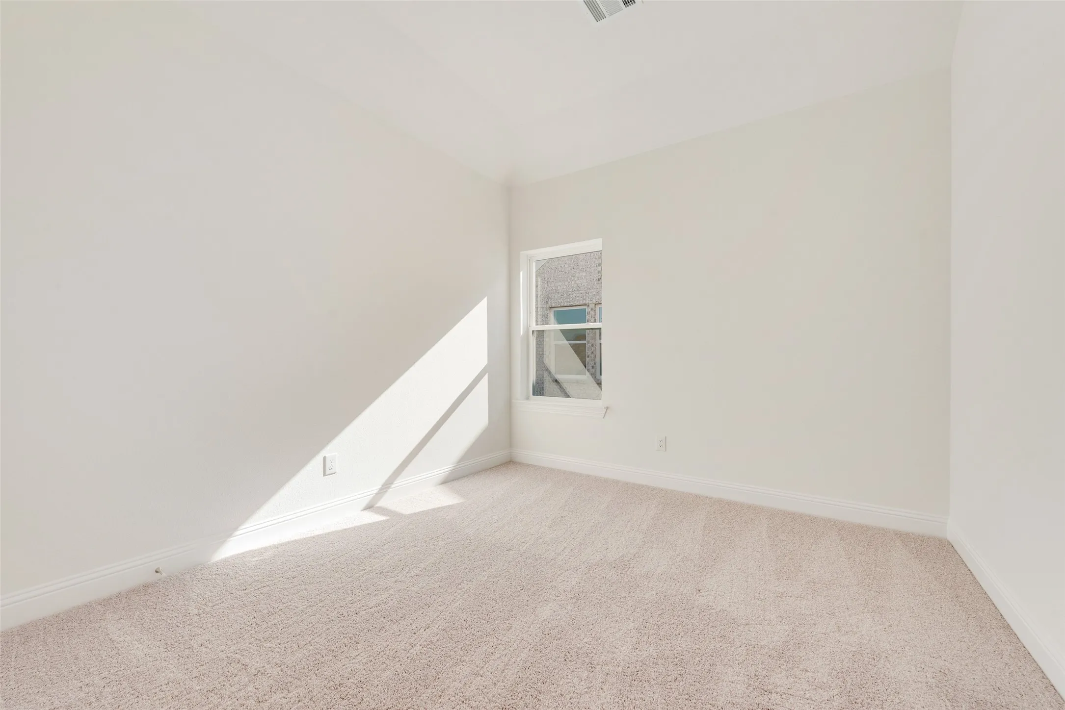 Single Family Residence For Sale in Ellis County , 3542 Coneflower Trail, Prairie Ridge, Texas 76084, 4 Bedroom, 3 Bathroom, 2 Garage spaces, 2,685 Sqft, built in 2025, New Construction - Complete, mls#20814632, Real Estate Agent in Prairie Ridge, Homes For Sale in Ellis county, Homes For Sale in Prairie Ridge, Realtor in Prairie Ridge Texas, Real Estate Brokerage Independent Realty Texas, Luminita Cordes Realtor