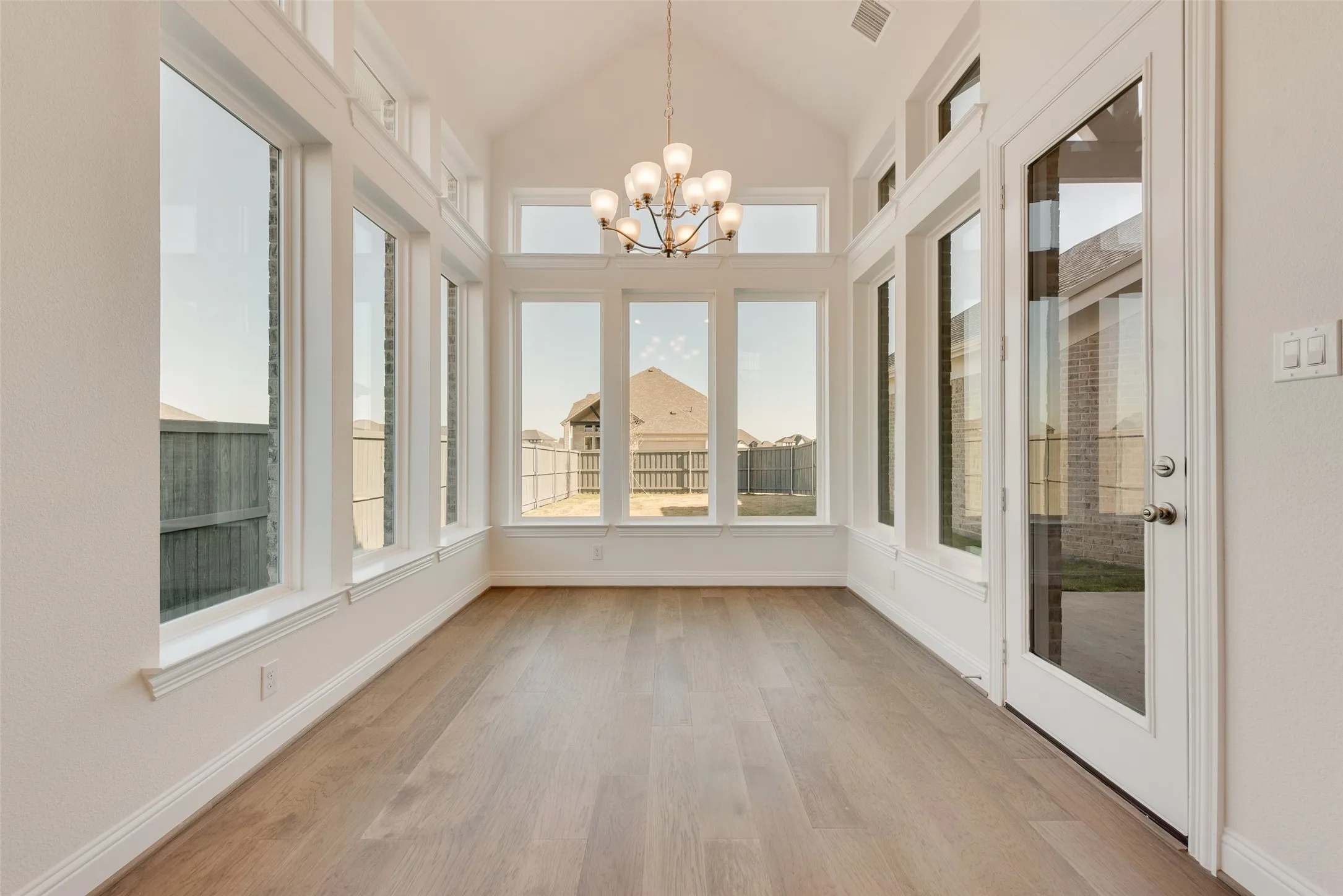 Single Family Residence For Sale in Ellis County , 3542 Coneflower Trail, Prairie Ridge, Texas 76084, 4 Bedroom, 3 Bathroom, 2 Garage spaces, 2,685 Sqft, built in 2025, New Construction - Complete, mls#20814632, Real Estate Agent in Prairie Ridge, Homes For Sale in Ellis county, Homes For Sale in Prairie Ridge, Realtor in Prairie Ridge Texas, Real Estate Brokerage Independent Realty Texas, Luminita Cordes Realtor