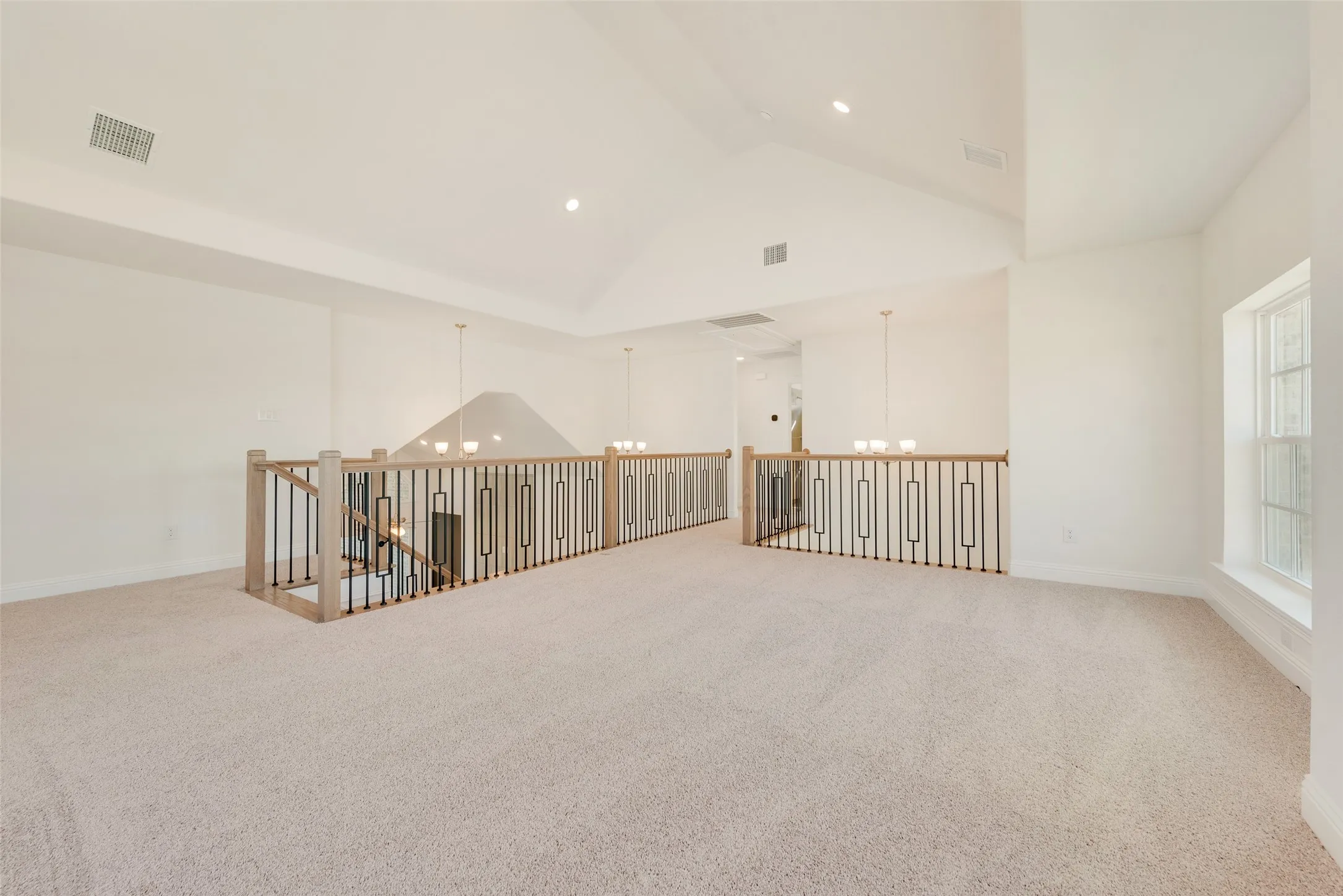 Single Family Residence For Sale in Ellis County , 3542 Coneflower Trail, Prairie Ridge, Texas 76084, 4 Bedroom, 3 Bathroom, 2 Garage spaces, 2,685 Sqft, built in 2025, New Construction - Complete, mls#20814632, Real Estate Agent in Prairie Ridge, Homes For Sale in Ellis county, Homes For Sale in Prairie Ridge, Realtor in Prairie Ridge Texas, Real Estate Brokerage Independent Realty Texas, Luminita Cordes Realtor