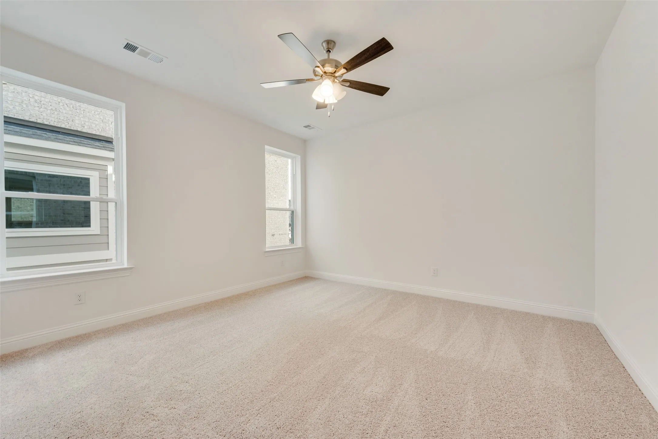 Single Family Residence For Sale in Ellis County , 3542 Coneflower Trail, Prairie Ridge, Texas 76084, 4 Bedroom, 3 Bathroom, 2 Garage spaces, 2,685 Sqft, built in 2025, New Construction - Complete, mls#20814632, Real Estate Agent in Prairie Ridge, Homes For Sale in Ellis county, Homes For Sale in Prairie Ridge, Realtor in Prairie Ridge Texas, Real Estate Brokerage Independent Realty Texas, Luminita Cordes Realtor