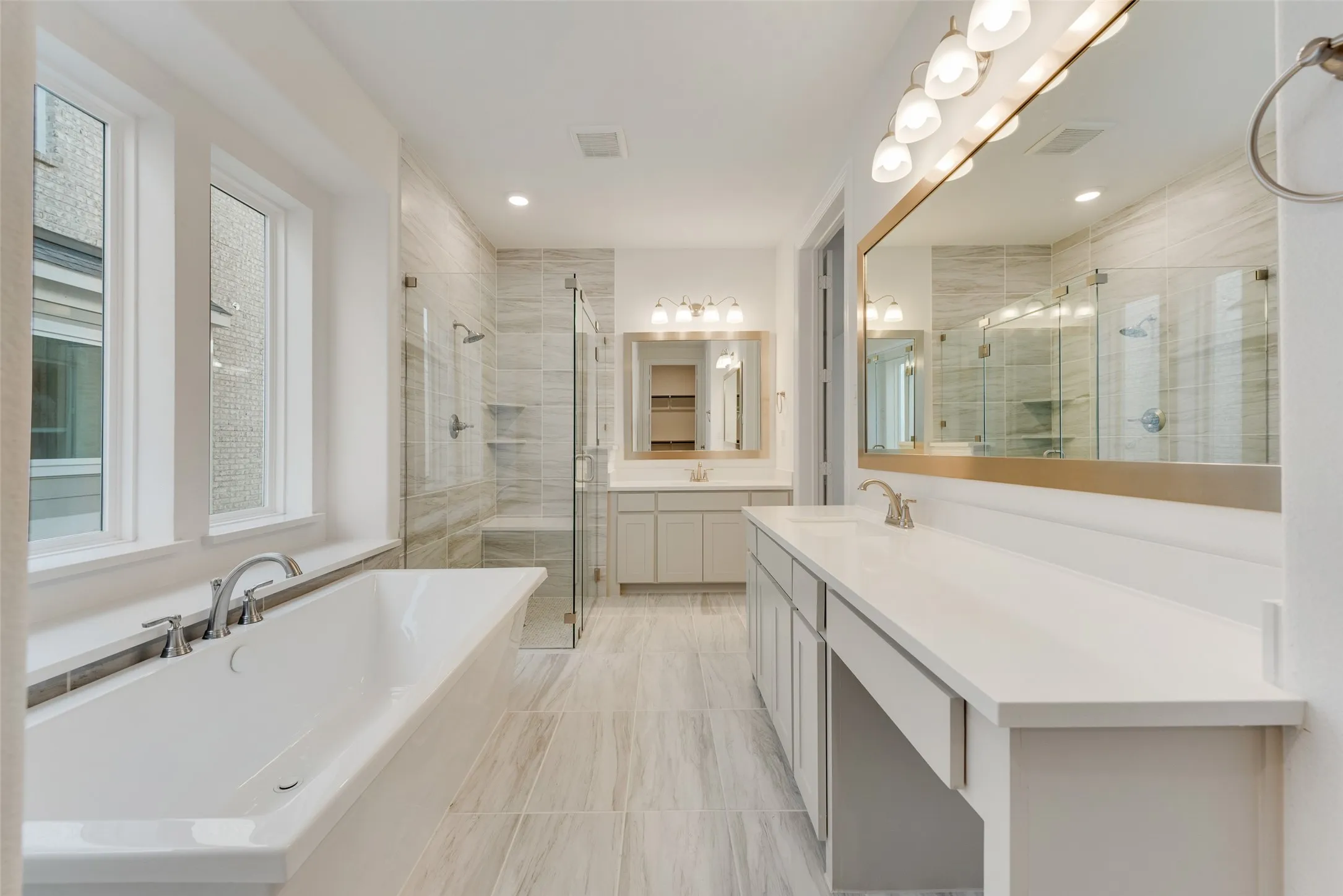 Single Family Residence For Sale in Ellis County , 3542 Coneflower Trail, Prairie Ridge, Texas 76084, 4 Bedroom, 3 Bathroom, 2 Garage spaces, 2,685 Sqft, built in 2025, New Construction - Complete, mls#20814632, Real Estate Agent in Prairie Ridge, Homes For Sale in Ellis county, Homes For Sale in Prairie Ridge, Realtor in Prairie Ridge Texas, Real Estate Brokerage Independent Realty Texas, Luminita Cordes Realtor