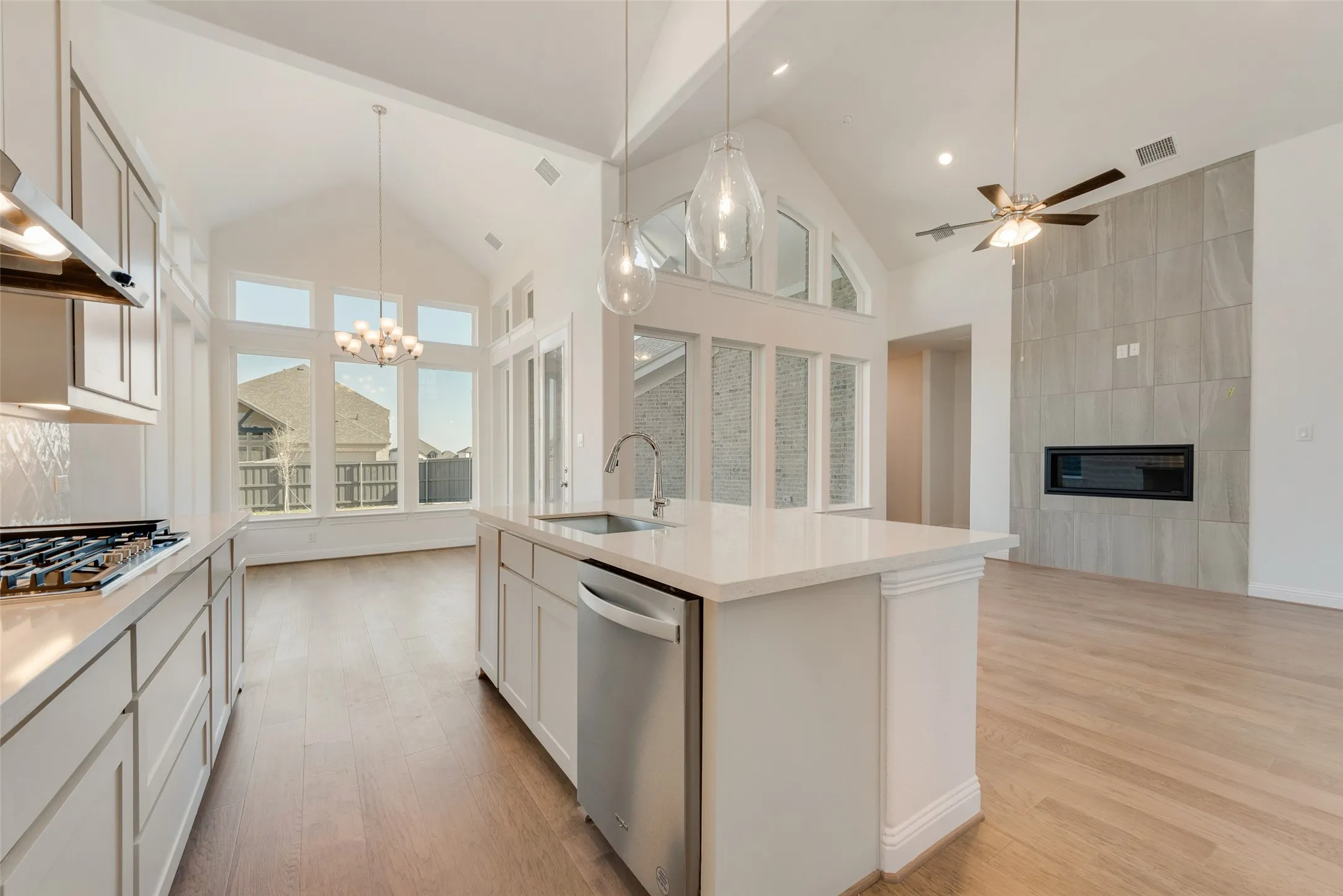 Single Family Residence For Sale in Ellis County , 3542 Coneflower Trail, Prairie Ridge, Texas 76084, 4 Bedroom, 3 Bathroom, 2 Garage spaces, 2,685 Sqft, built in 2025, New Construction - Complete, mls#20814632, Real Estate Agent in Prairie Ridge, Homes For Sale in Ellis county, Homes For Sale in Prairie Ridge, Realtor in Prairie Ridge Texas, Real Estate Brokerage Independent Realty Texas, Luminita Cordes Realtor