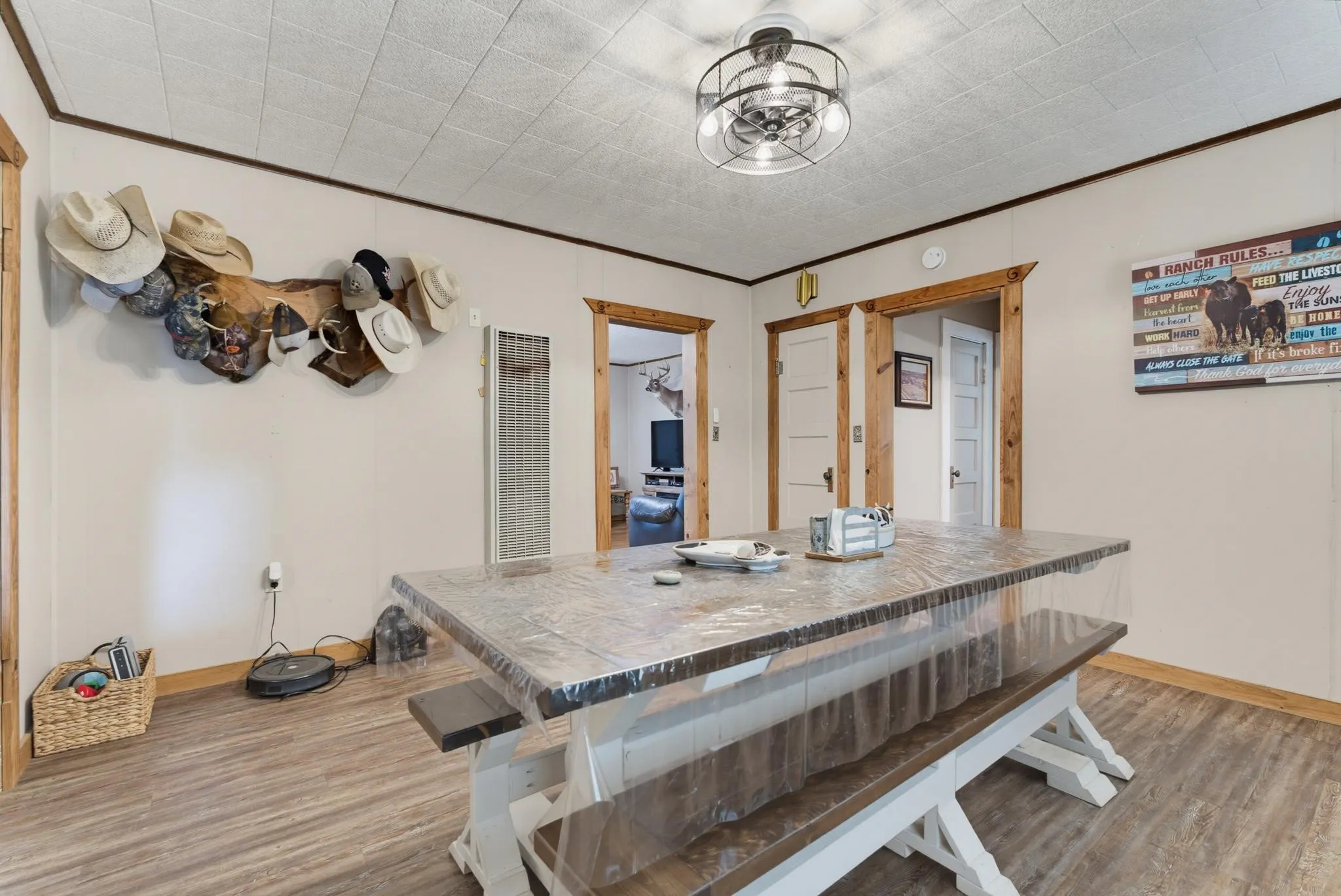 Farm For Sale in Comanche County , 17921 Tx-16, Comanche, Texas 76442, 3 Bedroom, 1 Bathroom, 2 Garage spaces, 1,554 Sqft, built in 1946, Preowned, Price $2,000,000, mls#20811111, Real Estate Agent in Comanche, Homes For Sale in Comanche county, Homes For Sale in Comanche, Realtor in Comanche Texas, Real Estate Brokerage Independent Realty Texas, Luminita Cordes Realtor