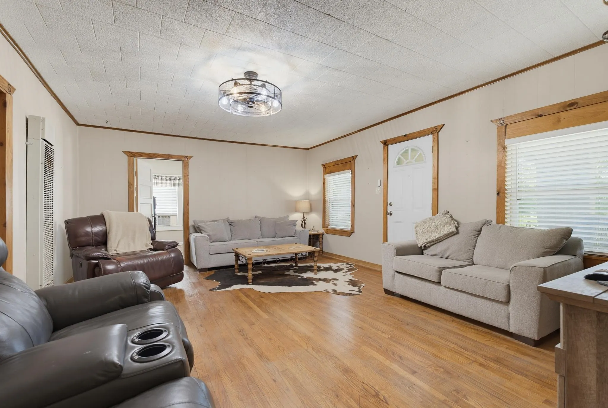 Farm For Sale in Comanche County , 17921 Tx-16, Comanche, Texas 76442, 3 Bedroom, 1 Bathroom, 2 Garage spaces, 1,554 Sqft, built in 1946, Preowned, Price $2,000,000, mls#20811111, Real Estate Agent in Comanche, Homes For Sale in Comanche county, Homes For Sale in Comanche, Realtor in Comanche Texas, Real Estate Brokerage Independent Realty Texas, Luminita Cordes Realtor