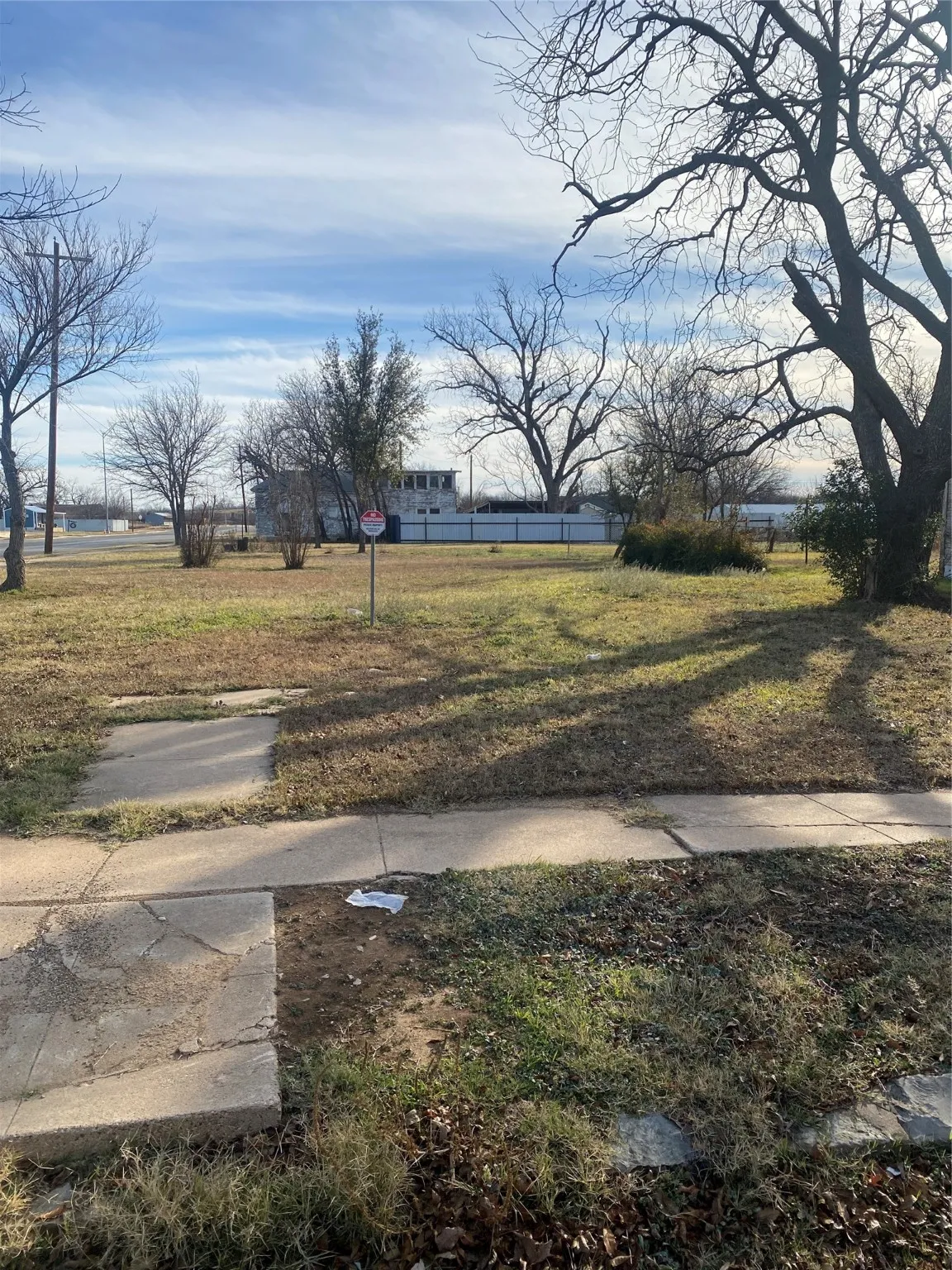 Unimproved Land For Sale in Coleman County , 400 E Walnut, Coleman, Texas 76834, 0, 0, Garage spaces, 0 Sqft, built in 0, mls#20816648, Real Estate Agent in Coleman, Homes For Sale in Coleman county, Homes For Sale in Coleman, Realtor in Coleman Texas, Real Estate Brokerage Independent Realty Texas, Luminita Cordes Realtor
