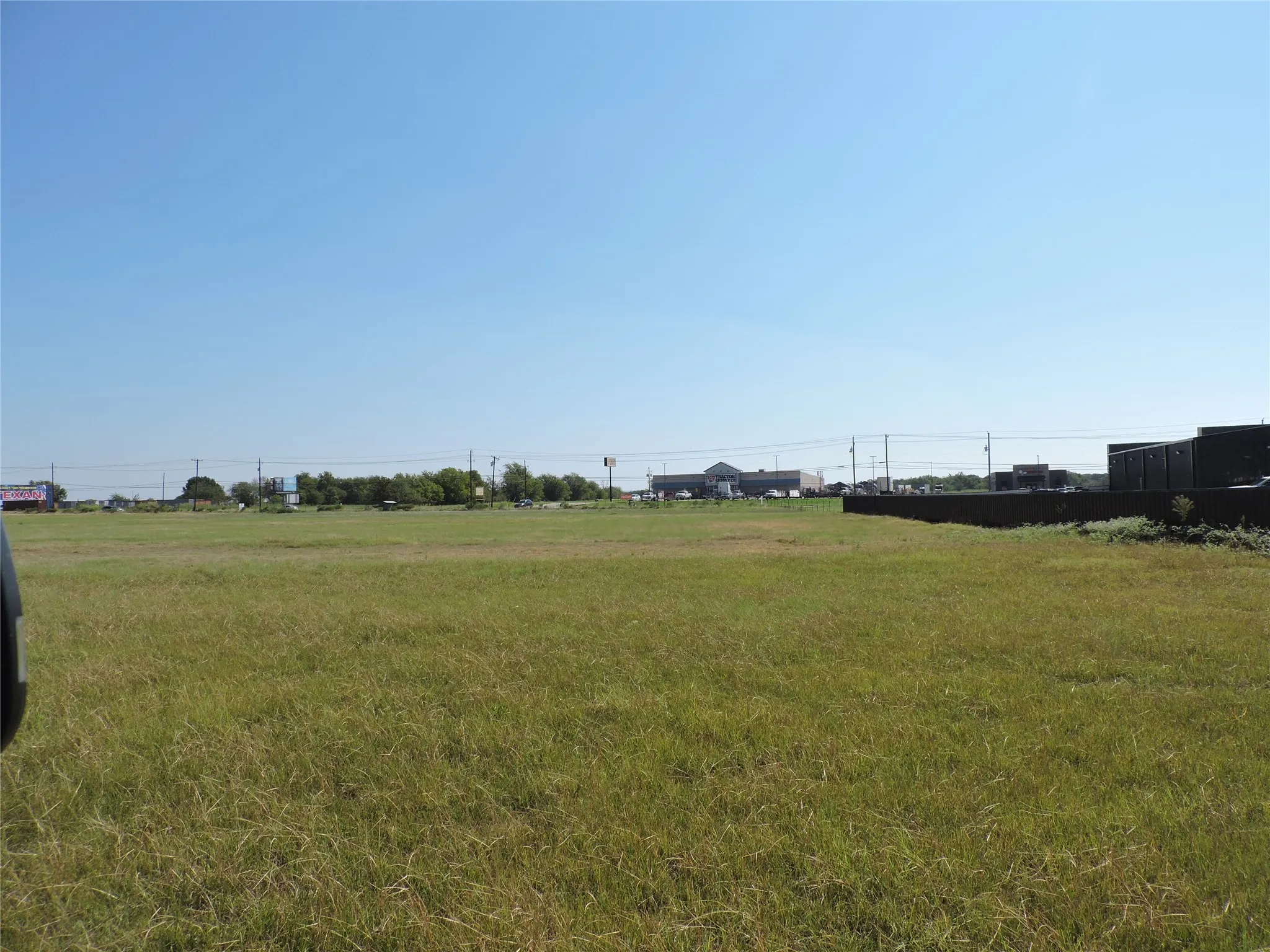 Unimproved Land For Sale in Henderson County , 04 S Hwy 198, Mabank, Texas 75147, 0, 0, Garage spaces, 0 Sqft, built in 0, Price $479,000, mls#20816916, Real Estate Agent in Mabank, Homes For Sale in Henderson county, Homes For Sale in Mabank, Realtor in Mabank Texas, Real Estate Brokerage Independent Realty Texas, Luminita Cordes Realtor