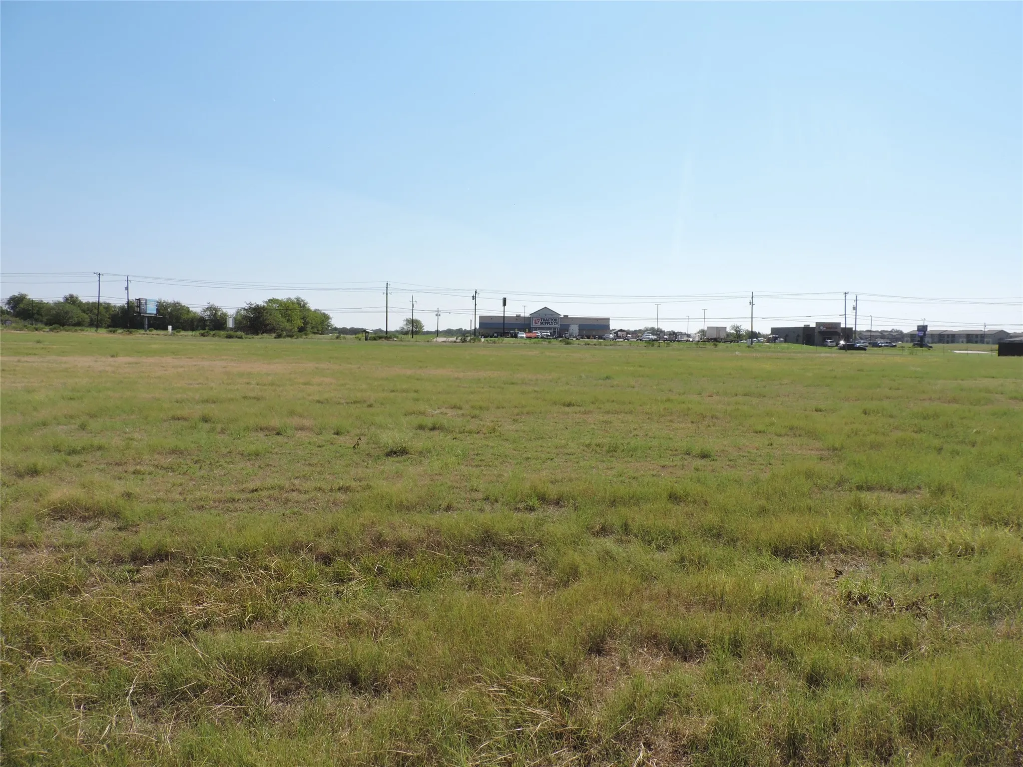 Unimproved Land For Sale in Henderson County , 04 S Hwy 198, Mabank, Texas 75147, 0, 0, Garage spaces, 0 Sqft, built in 0, Price $479,000, mls#20816916, Real Estate Agent in Mabank, Homes For Sale in Henderson county, Homes For Sale in Mabank, Realtor in Mabank Texas, Real Estate Brokerage Independent Realty Texas, Luminita Cordes Realtor