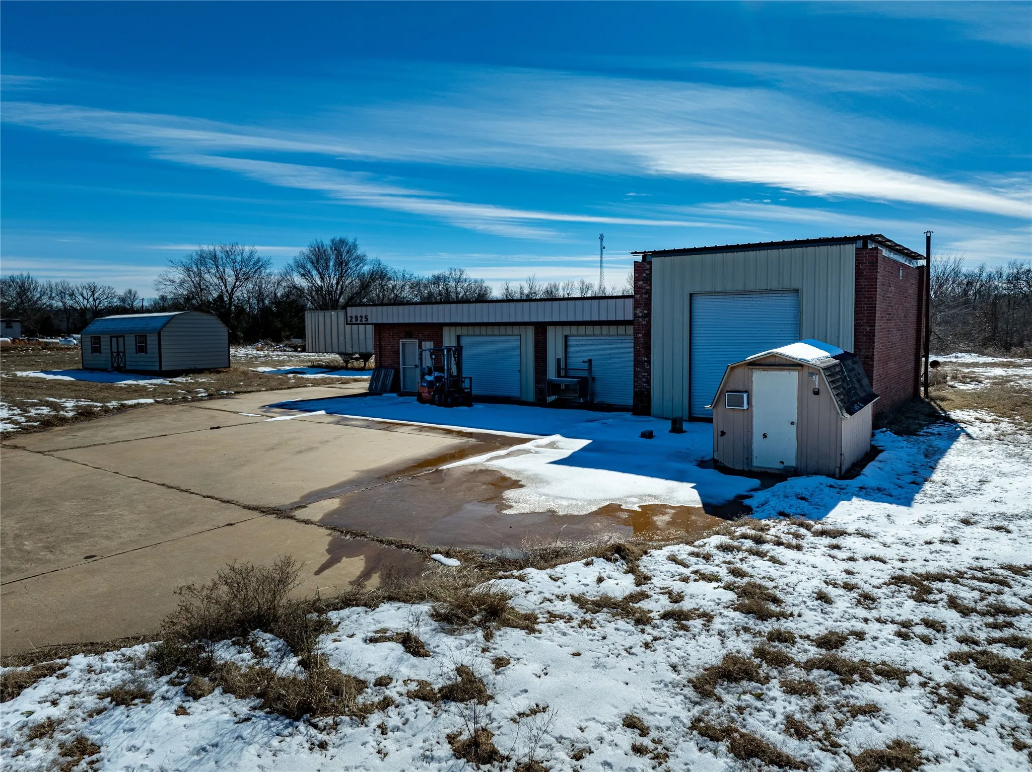 Warehouse For Sale in Lamar County , 2925 Farm Road 79, Paris, Texas 75460, 0, 0, Garage spaces, 1,718 Sqft, built in 1999, Preowned, mls#20816973, Real Estate Agent in Paris, Homes For Sale in Lamar county, Homes For Sale in Paris, Realtor in Paris Texas, Real Estate Brokerage Independent Realty Texas, Luminita Cordes Realtor