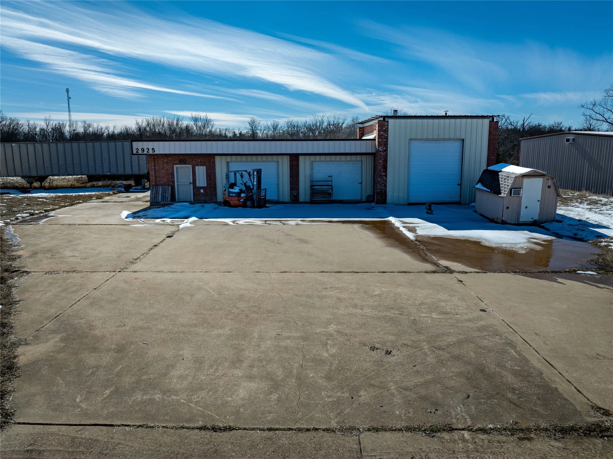 Warehouse For Sale in Lamar County , 2925 Farm Road 79, Paris, Texas 75460, 0, 0, Garage spaces, 1,718 Sqft, built in 1999, Preowned, mls#20816973, Real Estate Agent in Paris, Homes For Sale in Lamar county, Homes For Sale in Paris, Realtor in Paris Texas, Real Estate Brokerage Independent Realty Texas, Luminita Cordes Realtor