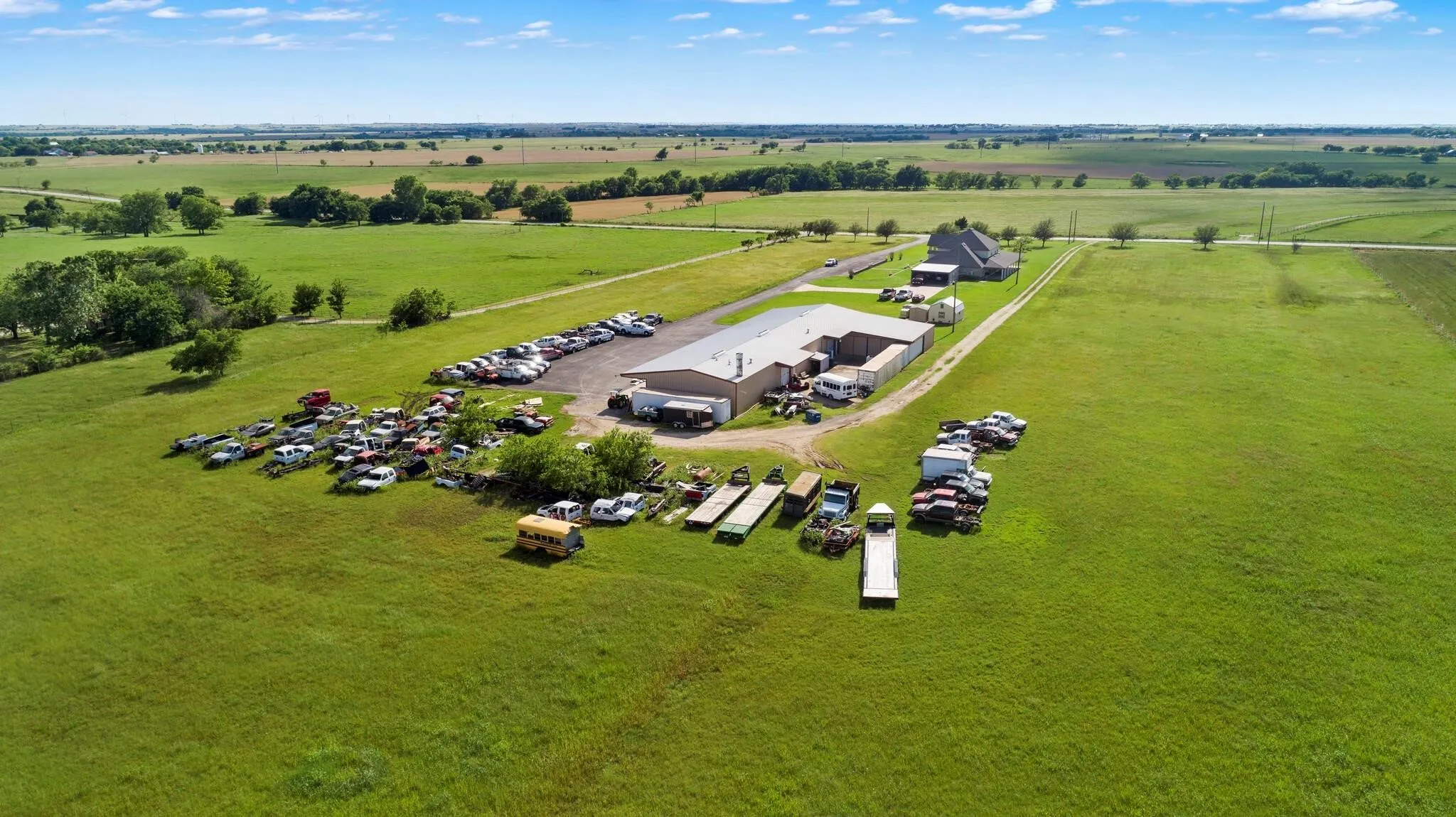 Drone / aerial view featuring a rural view
