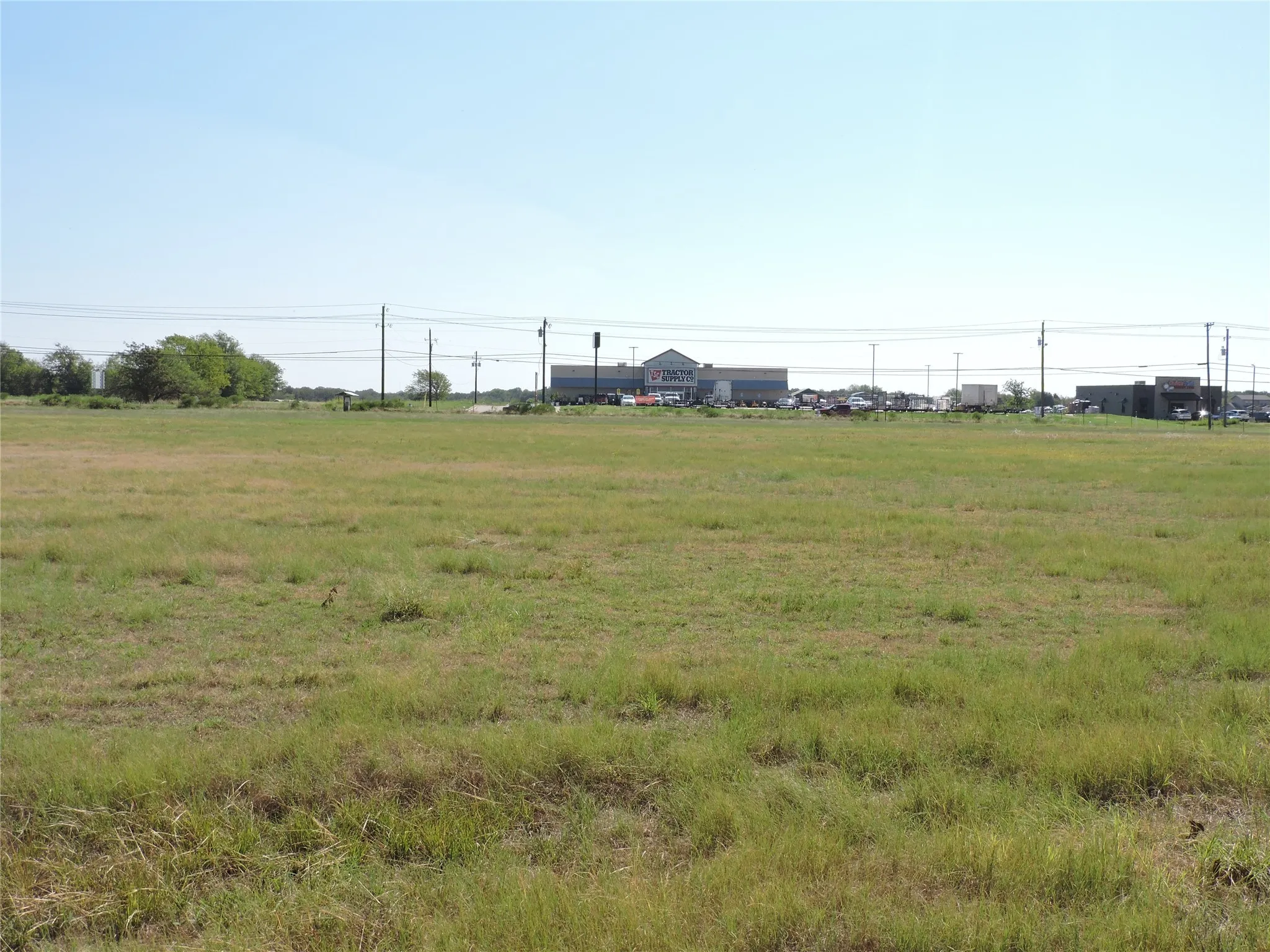 Unimproved Land For Sale in Henderson County , 06 Lawson Ave, Mabank, Texas 75147, 0, 0, Garage spaces, 0 Sqft, built in 0, Price $95,000, mls#20820110, Real Estate Agent in Mabank, Homes For Sale in Henderson county, Homes For Sale in Mabank, Realtor in Mabank Texas, Real Estate Brokerage Independent Realty Texas, Luminita Cordes Realtor