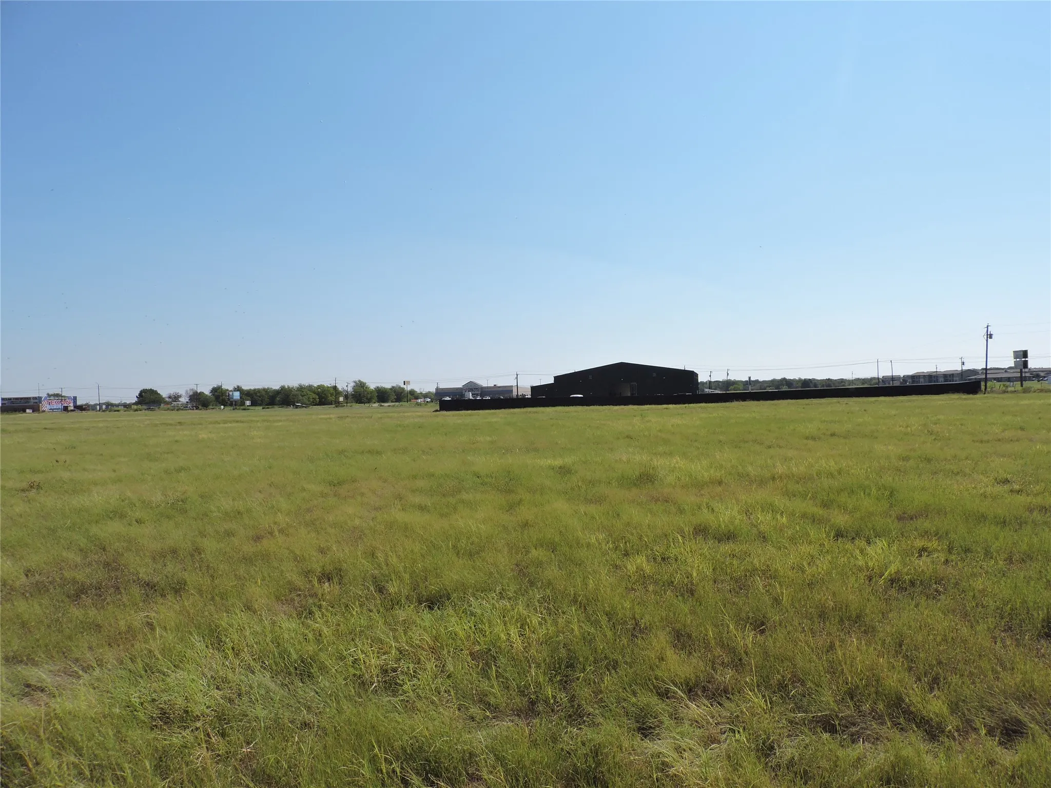 Unimproved Land For Sale in Henderson County , 06 Lawson Ave, Mabank, Texas 75147, 0, 0, Garage spaces, 0 Sqft, built in 0, Price $95,000, mls#20820110, Real Estate Agent in Mabank, Homes For Sale in Henderson county, Homes For Sale in Mabank, Realtor in Mabank Texas, Real Estate Brokerage Independent Realty Texas, Luminita Cordes Realtor