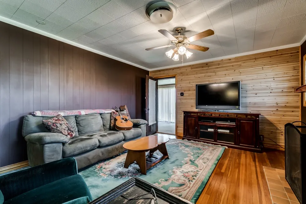 Single Family Residence For Sale in Eastland County , 110 County Road 567, Eastland, Texas 76448, 3 Bedroom, 2 Bathroom, 4 Garage spaces, 2,385 Sqft, built in 1975, Preowned, mls#20819835, Real Estate Agent in Eastland, Homes For Sale in Eastland county, Homes For Sale in Eastland, Realtor in Eastland Texas, Real Estate Brokerage Independent Realty Texas, Luminita Cordes Realtor