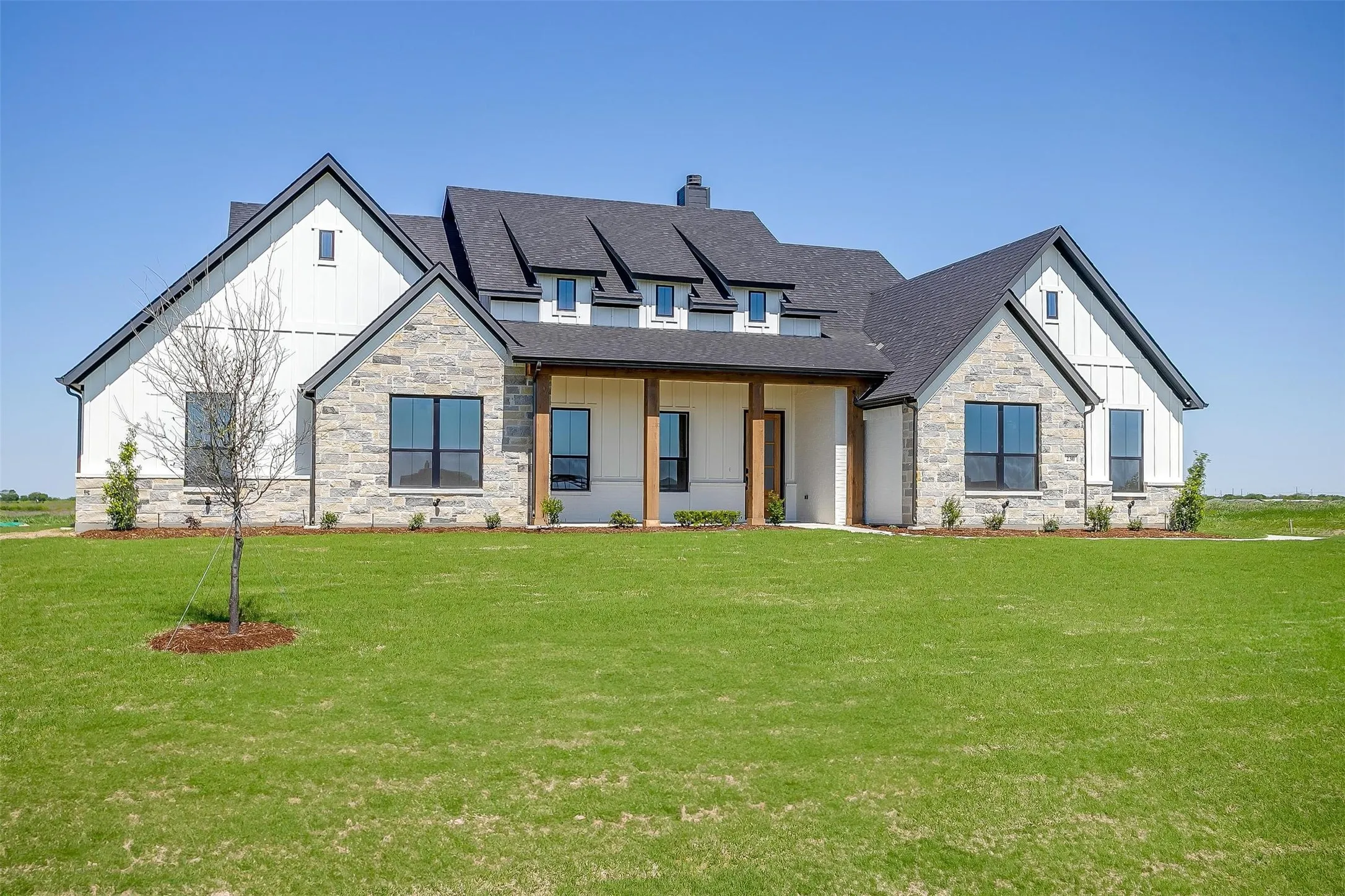Single Family Residence For Sale in Ellis County , 230 Everly Way, Venus, Texas 76084, 4 Bedroom, 3 Bathroom, 3 Garage spaces, 3,223 Sqft, built in 2025, New Construction - Incomplete, Price $715,990, mls#20820978, Real Estate Agent in Venus, Homes For Sale in Ellis county, Homes For Sale in Venus, Realtor in Venus Texas, Real Estate Brokerage Independent Realty Texas, Luminita Cordes Realtor