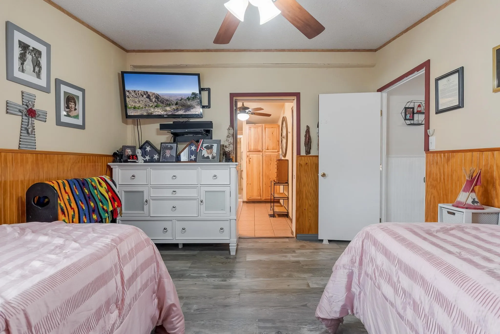 Manufactured Home For Sale in Brown County , 4394 Iroquois Drive, May, Texas 76857, 3 Bedroom, 2 Bathroom, 3 Garage spaces, 1,592 Sqft, built in 1996, Preowned, mls#20821352, Real Estate Agent in May, Homes For Sale in Brown county, Homes For Sale in May, Realtor in May Texas, Real Estate Brokerage Independent Realty Texas, Luminita Cordes Realtor