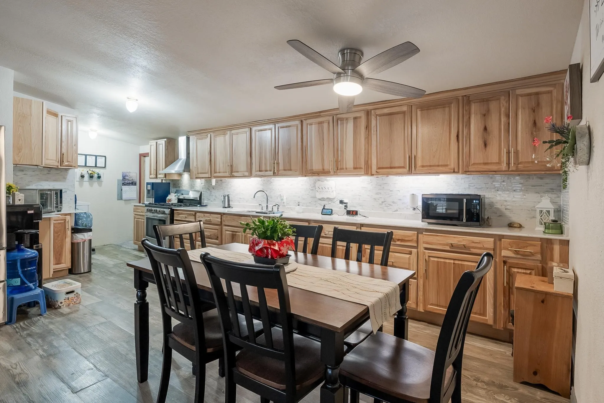 Manufactured Home For Sale in Brown County , 4394 Iroquois Drive, May, Texas 76857, 3 Bedroom, 2 Bathroom, 3 Garage spaces, 1,592 Sqft, built in 1996, Preowned, mls#20821352, Real Estate Agent in May, Homes For Sale in Brown county, Homes For Sale in May, Realtor in May Texas, Real Estate Brokerage Independent Realty Texas, Luminita Cordes Realtor