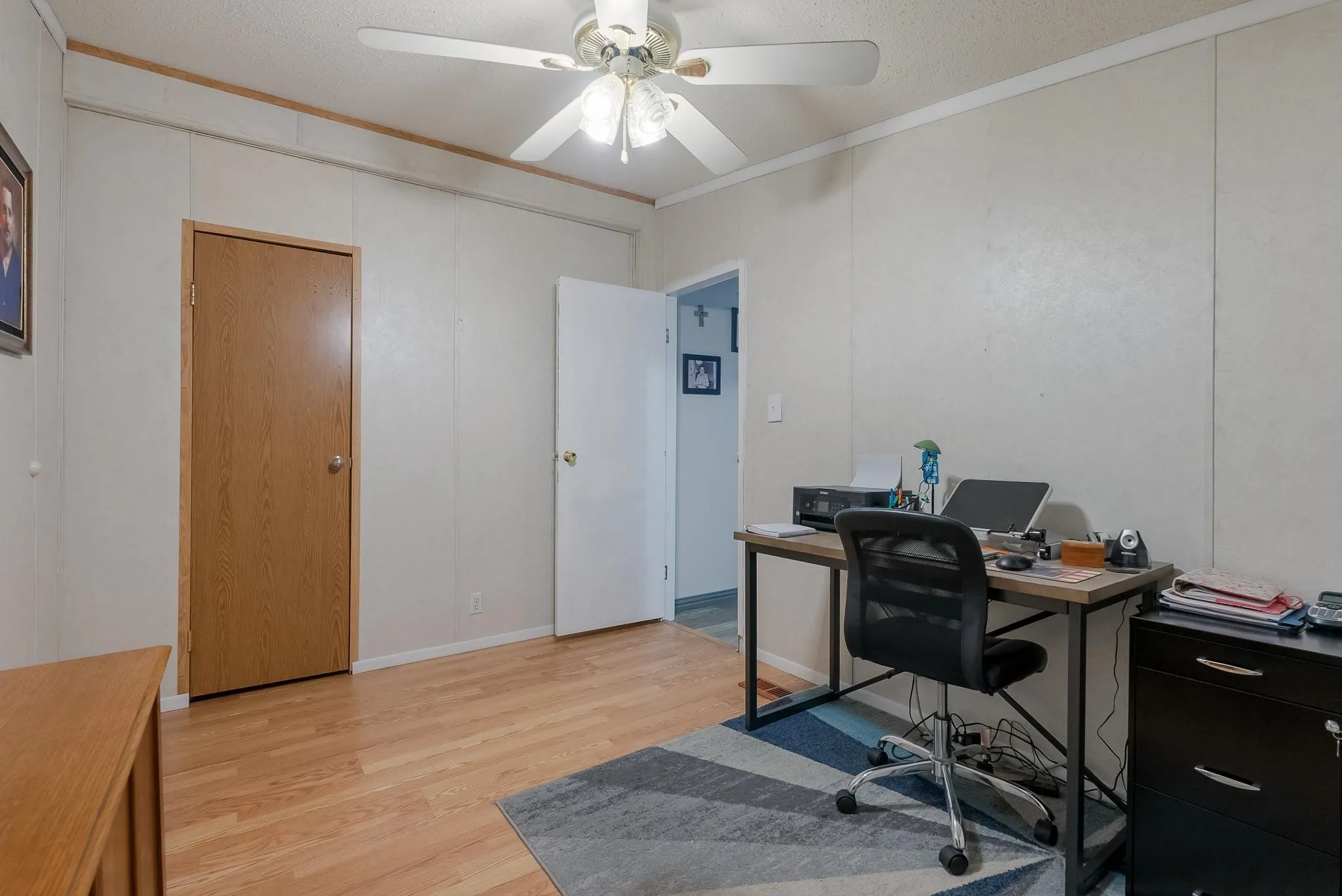 Manufactured Home For Sale in Brown County , 4394 Iroquois Drive, May, Texas 76857, 3 Bedroom, 2 Bathroom, 3 Garage spaces, 1,592 Sqft, built in 1996, Preowned, mls#20821352, Real Estate Agent in May, Homes For Sale in Brown county, Homes For Sale in May, Realtor in May Texas, Real Estate Brokerage Independent Realty Texas, Luminita Cordes Realtor