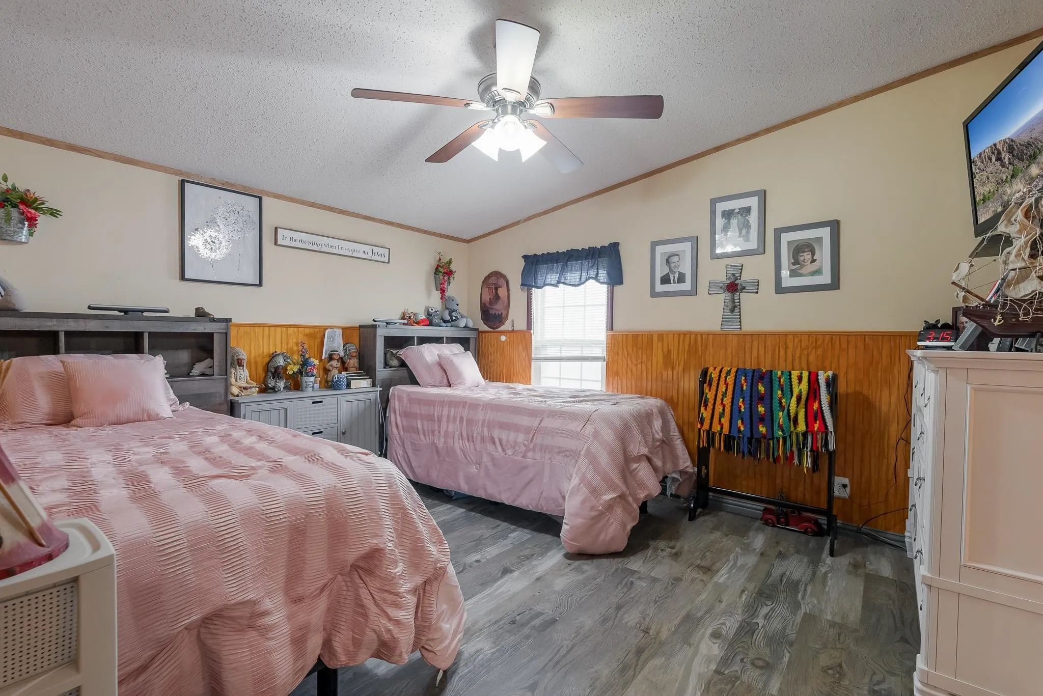 Manufactured Home For Sale in Brown County , 4394 Iroquois Drive, May, Texas 76857, 3 Bedroom, 2 Bathroom, 3 Garage spaces, 1,592 Sqft, built in 1996, Preowned, mls#20821352, Real Estate Agent in May, Homes For Sale in Brown county, Homes For Sale in May, Realtor in May Texas, Real Estate Brokerage Independent Realty Texas, Luminita Cordes Realtor