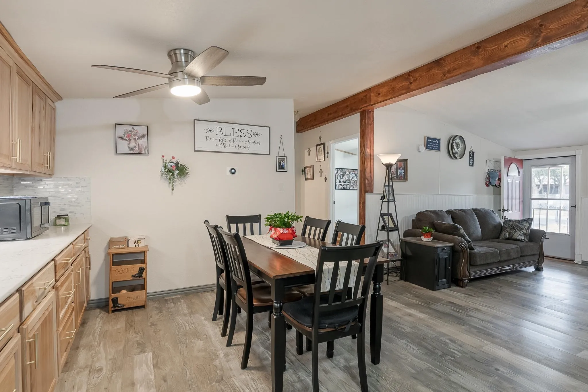 Manufactured Home For Sale in Brown County , 4394 Iroquois Drive, May, Texas 76857, 3 Bedroom, 2 Bathroom, 3 Garage spaces, 1,592 Sqft, built in 1996, Preowned, mls#20821352, Real Estate Agent in May, Homes For Sale in Brown county, Homes For Sale in May, Realtor in May Texas, Real Estate Brokerage Independent Realty Texas, Luminita Cordes Realtor