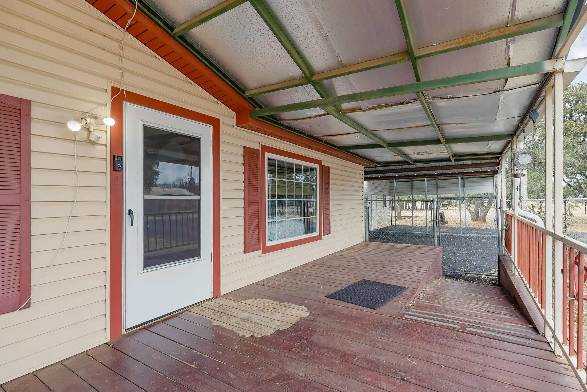 Manufactured Home For Sale in Brown County , 4394 Iroquois Drive, May, Texas 76857, 3 Bedroom, 2 Bathroom, 3 Garage spaces, 1,592 Sqft, built in 1996, Preowned, mls#20821352, Real Estate Agent in May, Homes For Sale in Brown county, Homes For Sale in May, Realtor in May Texas, Real Estate Brokerage Independent Realty Texas, Luminita Cordes Realtor