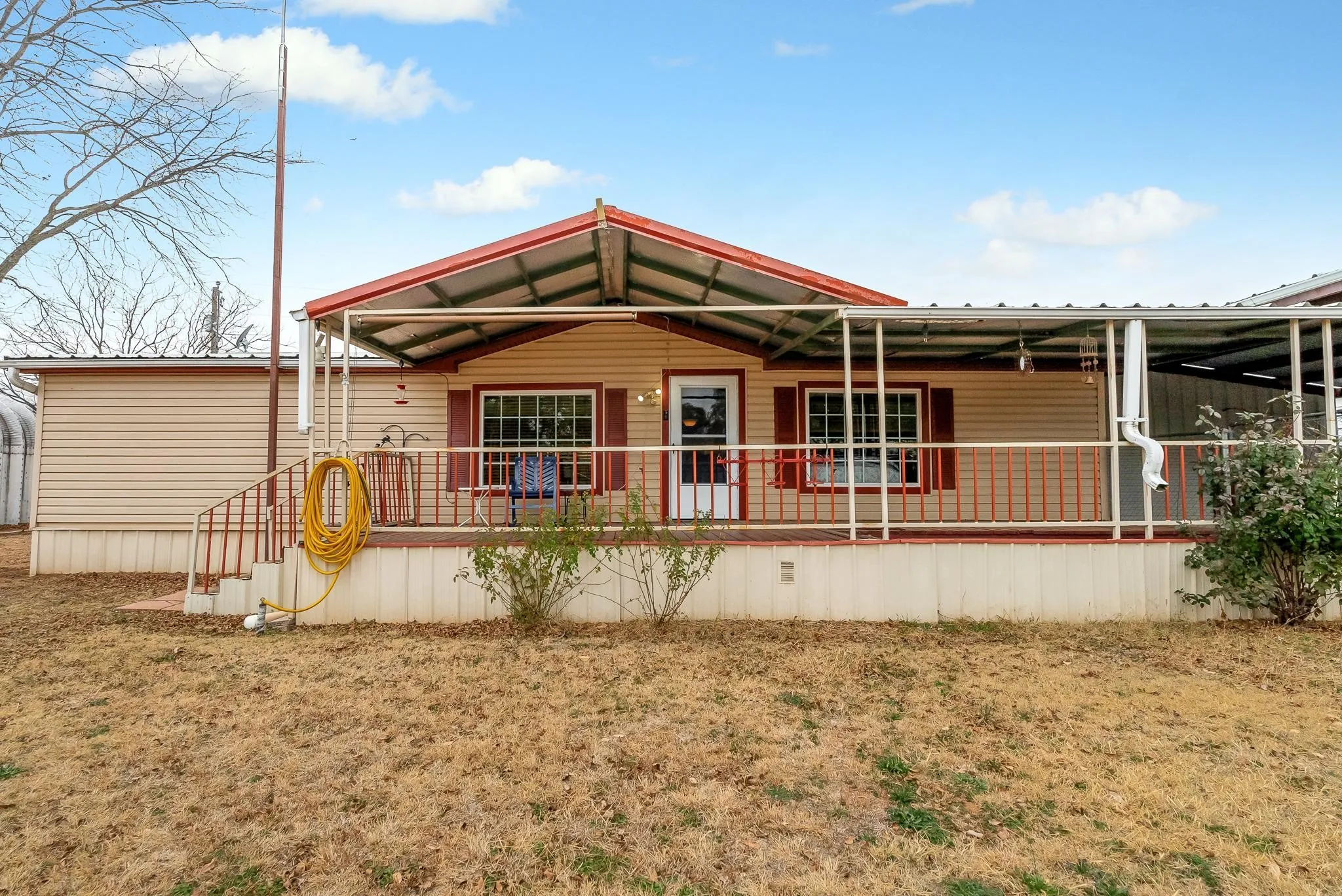 Manufactured Home For Sale in Brown County , 4394 Iroquois Drive, May, Texas 76857, 3 Bedroom, 2 Bathroom, 3 Garage spaces, 1,592 Sqft, built in 1996, Preowned, mls#20821352, Real Estate Agent in May, Homes For Sale in Brown county, Homes For Sale in May, Realtor in May Texas, Real Estate Brokerage Independent Realty Texas, Luminita Cordes Realtor