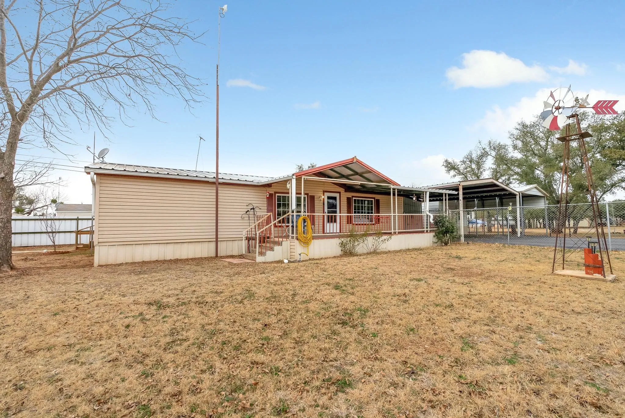 Manufactured Home For Sale in Brown County , 4394 Iroquois Drive, May, Texas 76857, 3 Bedroom, 2 Bathroom, 3 Garage spaces, 1,592 Sqft, built in 1996, Preowned, mls#20821352, Real Estate Agent in May, Homes For Sale in Brown county, Homes For Sale in May, Realtor in May Texas, Real Estate Brokerage Independent Realty Texas, Luminita Cordes Realtor