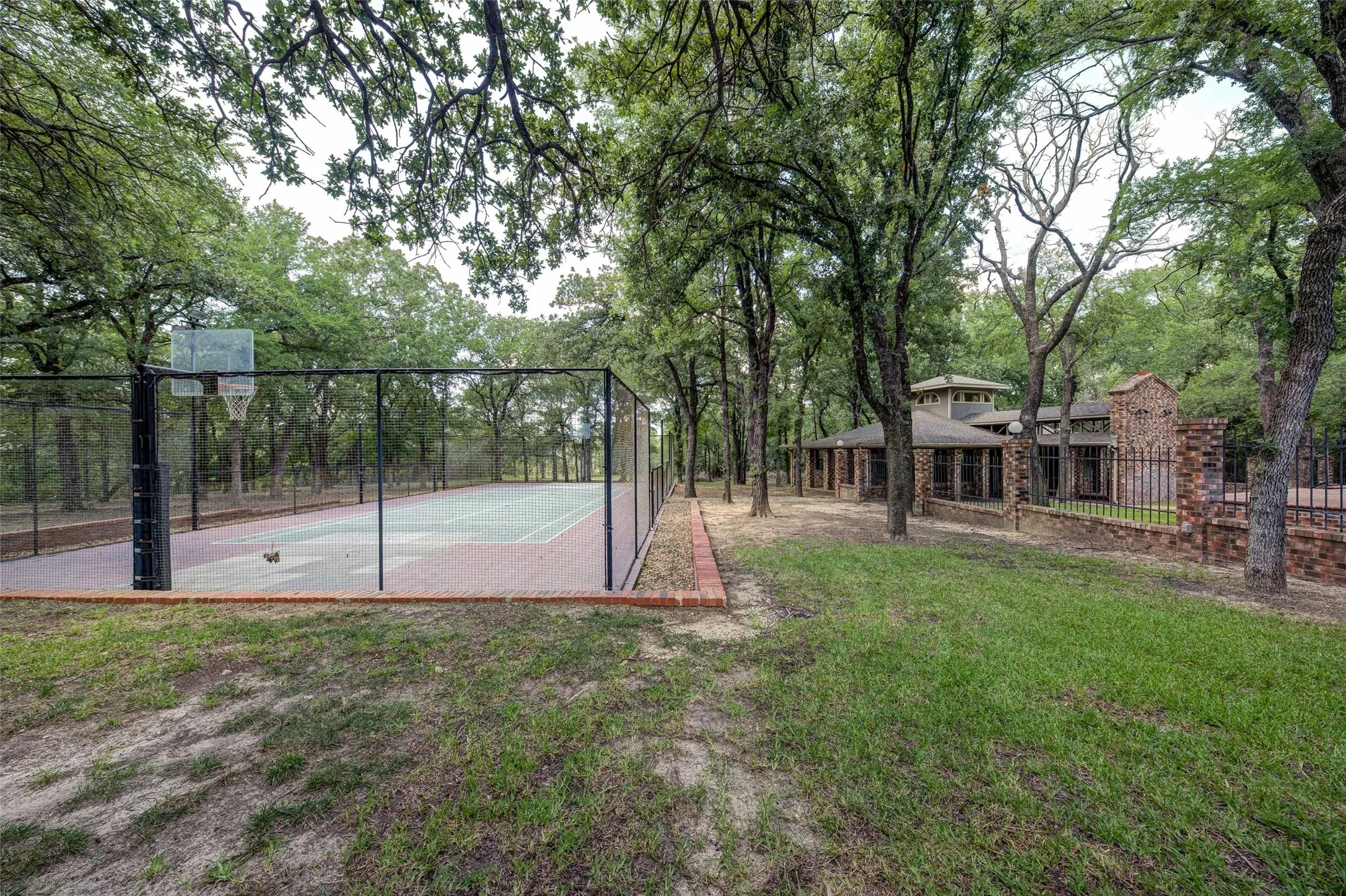 Single Family Residence For Sale in Wise County , 1521 Old Reunion Road, Decatur, Texas 76234, 4 Bedroom, 4 Bathroom, Garage spaces, 4,414 Sqft, built in 1980, Preowned, mls#20818236, Real Estate Agent in Decatur, Homes For Sale in Wise county, Homes For Sale in Decatur, Realtor in Decatur Texas, Real Estate Brokerage Independent Realty Texas, Luminita Cordes Realtor