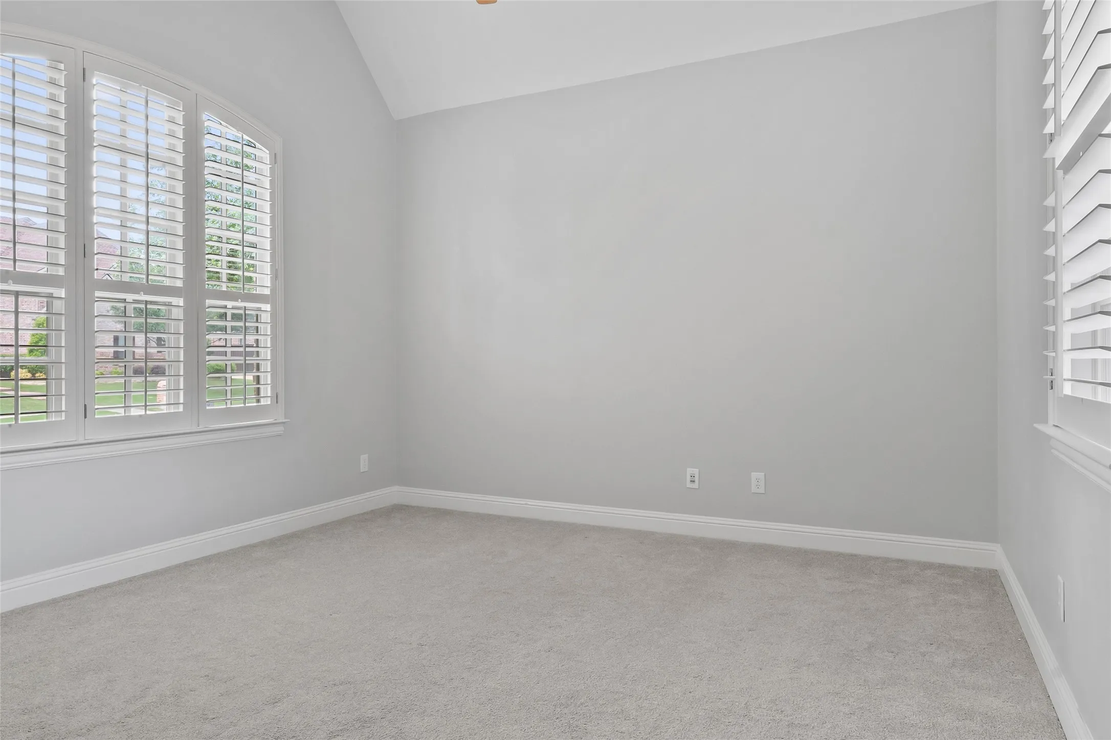 Single Family Residence For Sale in Denton County , 10918 Alta Vista Drive, Frisco, Texas 75033, 5 Bedroom, 5 Bathroom, 3 Garage spaces, 4,336 Sqft, built in 2007, mls#20821759, Real Estate Agent in Frisco, Homes For Sale in Denton county, Homes For Sale in Frisco, Realtor in Frisco Texas, Real Estate Brokerage Independent Realty Texas, Luminita Cordes Realtor