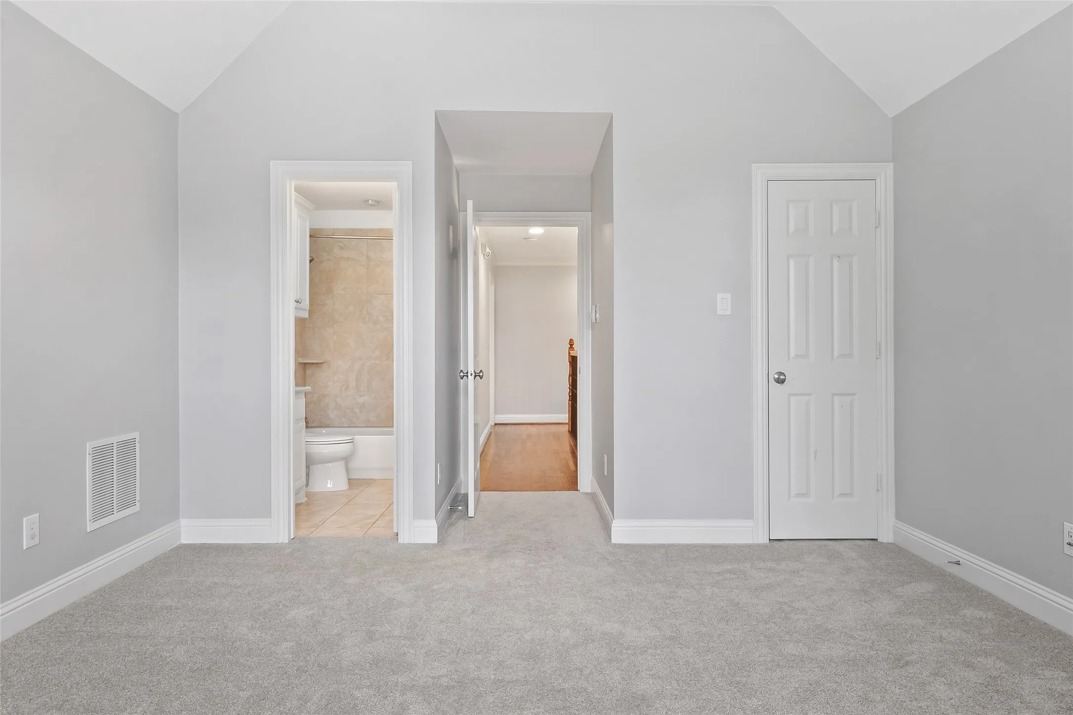 Single Family Residence For Sale in Denton County , 10918 Alta Vista Drive, Frisco, Texas 75033, 5 Bedroom, 5 Bathroom, 3 Garage spaces, 4,336 Sqft, built in 2007, mls#20821759, Real Estate Agent in Frisco, Homes For Sale in Denton county, Homes For Sale in Frisco, Realtor in Frisco Texas, Real Estate Brokerage Independent Realty Texas, Luminita Cordes Realtor
