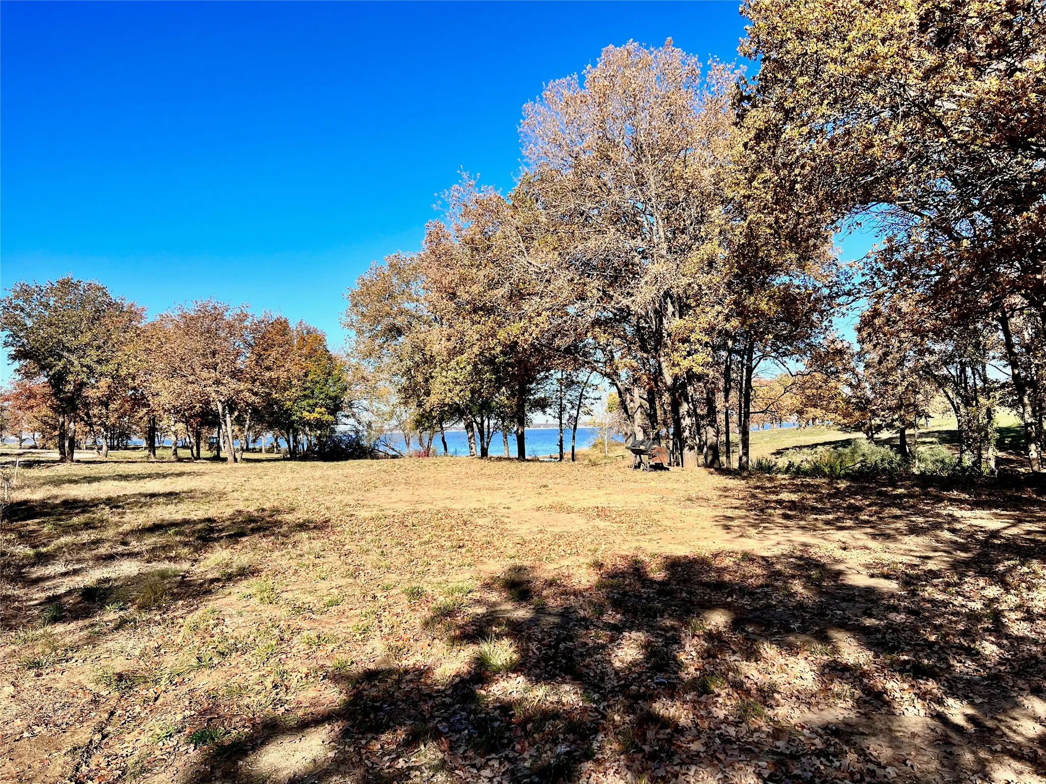 Wide view of the beautiful waterfront property.