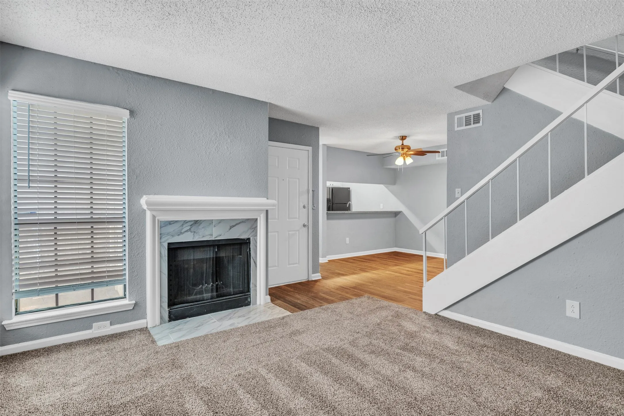 Condominium For Sale in Dallas County , 11311 Audelia Road 221, Dallas, Texas 75243, 2 Bedroom, 2 Bathroom, Garage spaces, 1,017 Sqft, built in 1982, mls#20822302, Real Estate Agent in Dallas, Homes For Sale in Dallas county, Homes For Sale in Dallas, Realtor in Dallas Texas, Real Estate Brokerage Independent Realty Texas, Luminita Cordes Realtor
